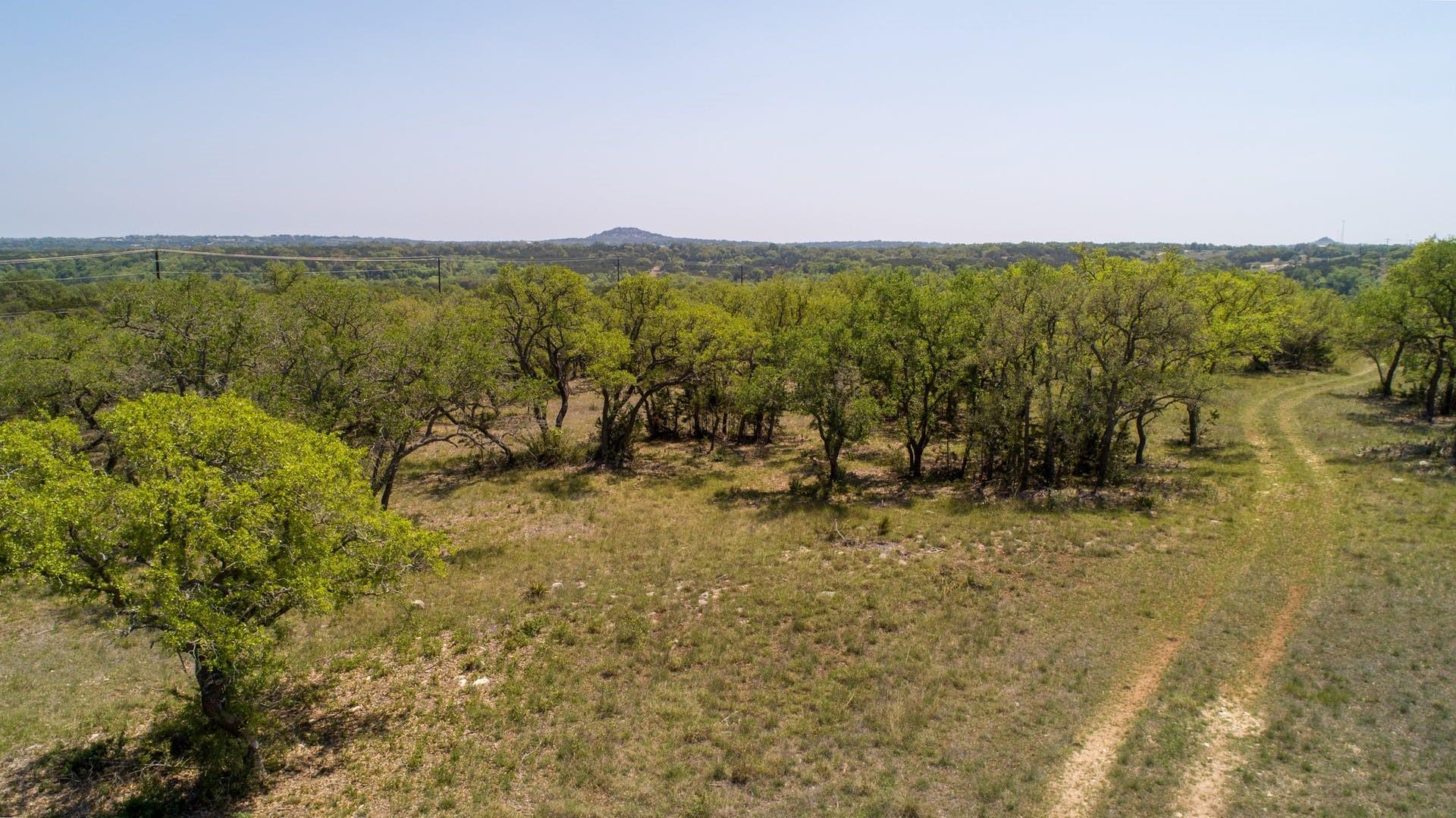 101 Bluff Ridge Trl, Blanco, TX 78606