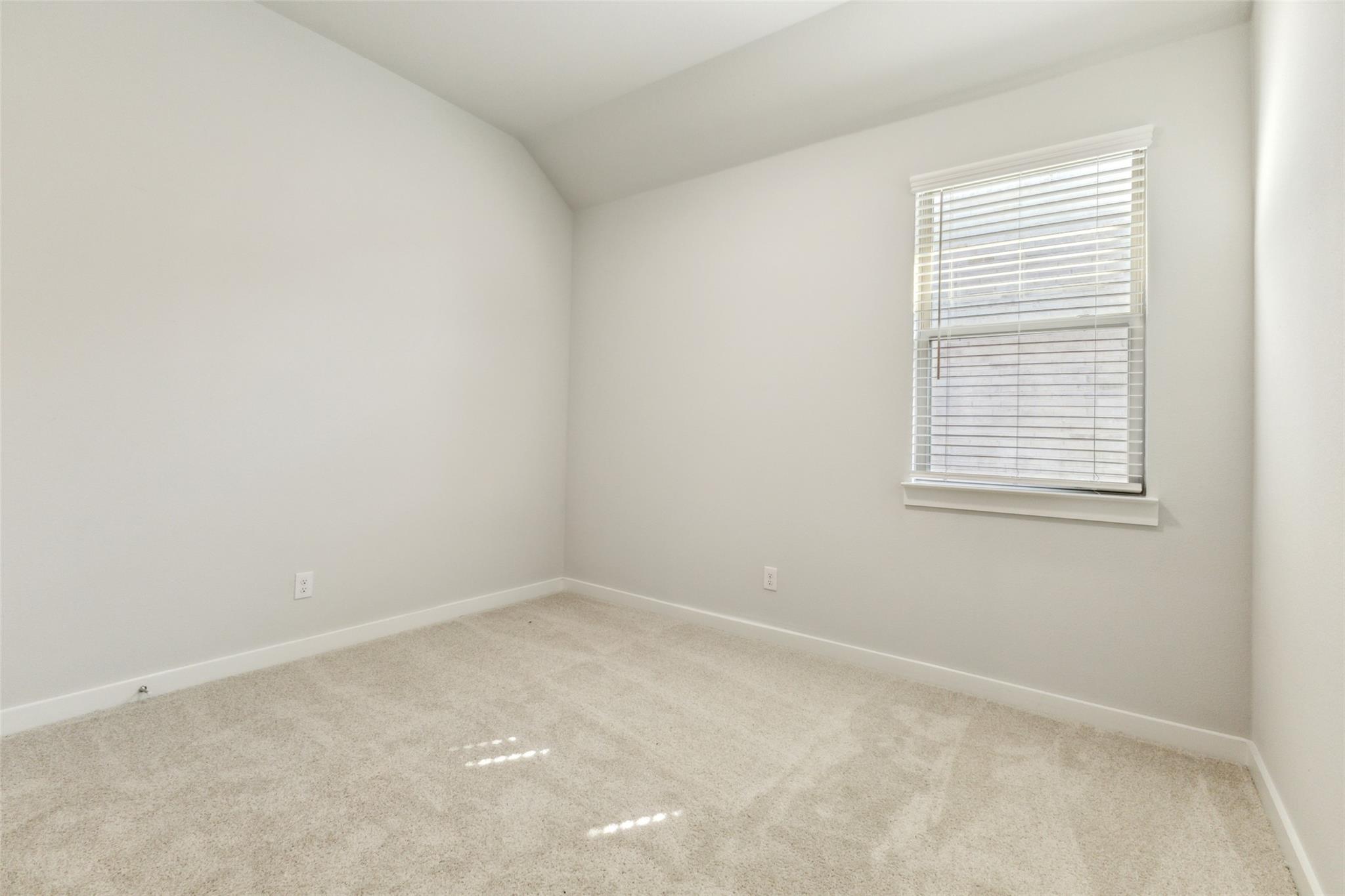 270 Bendecido Loop, Elgin, TX 78621