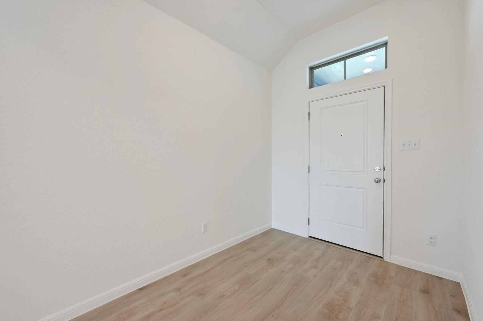 270 Bendecido Loop, Elgin, TX 78621