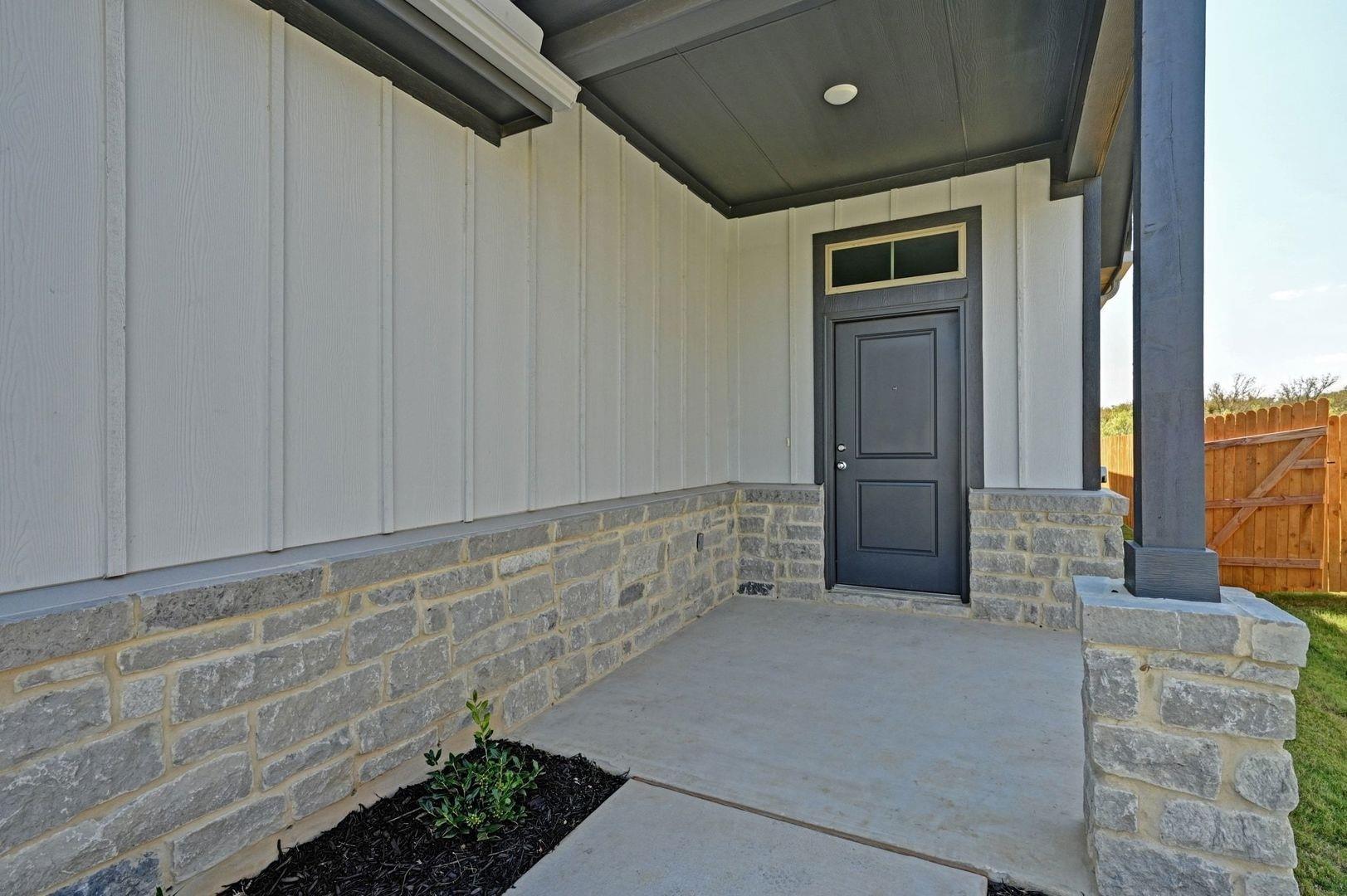 270 Bendecido Loop, Elgin, TX 78621