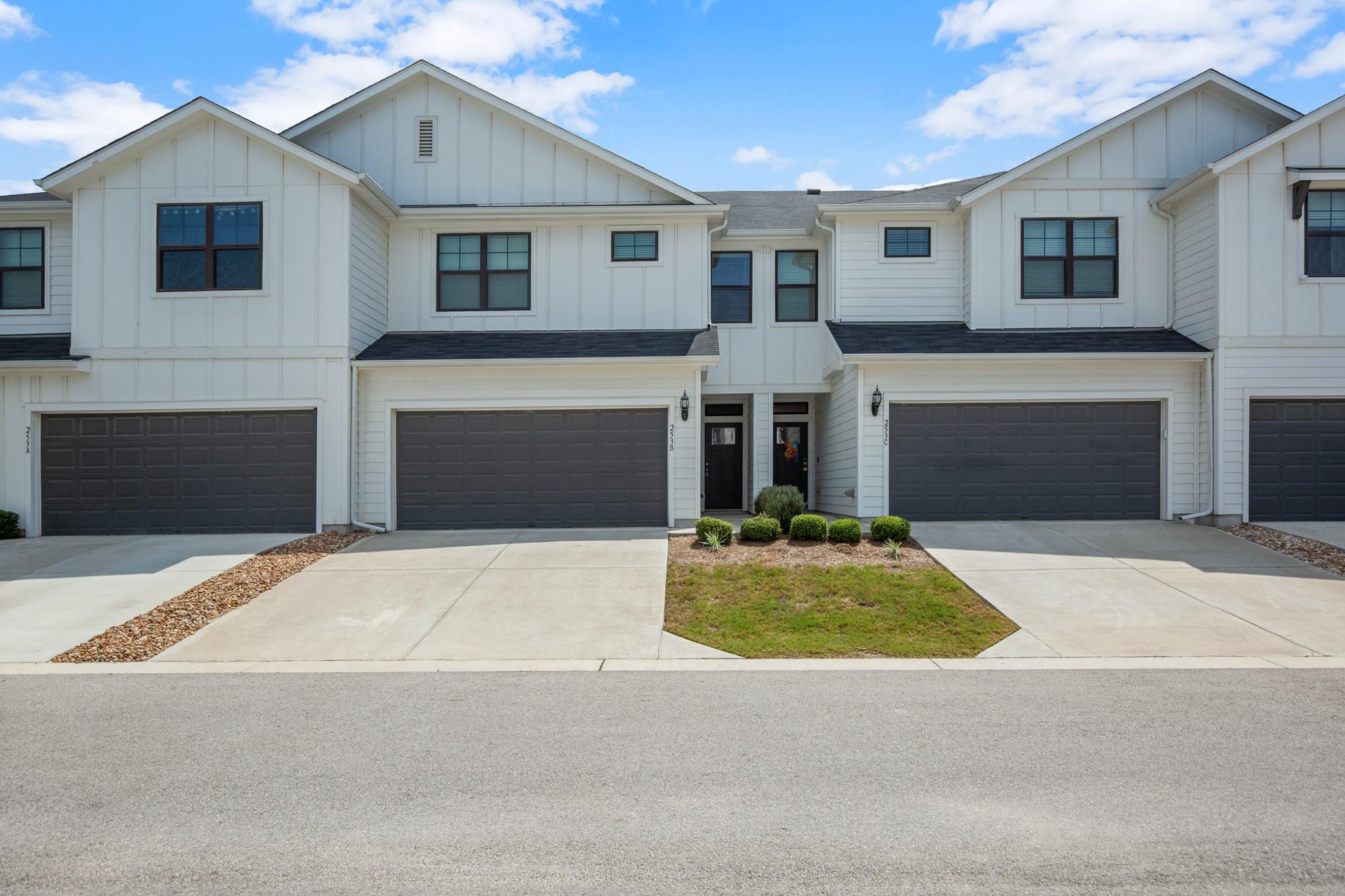 253B Fieldwood Dr, Buda, TX 78610