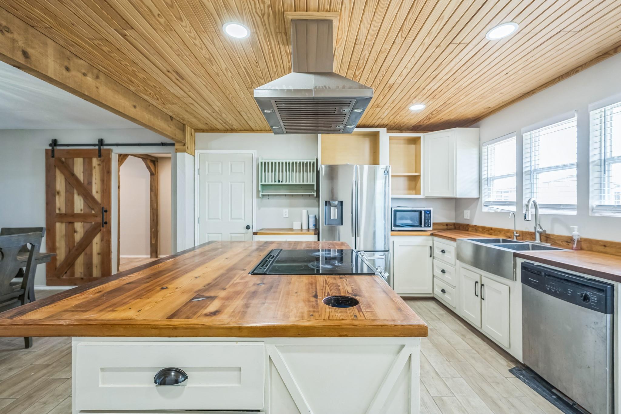 16885 State Highway 317, Moody, TX 76557