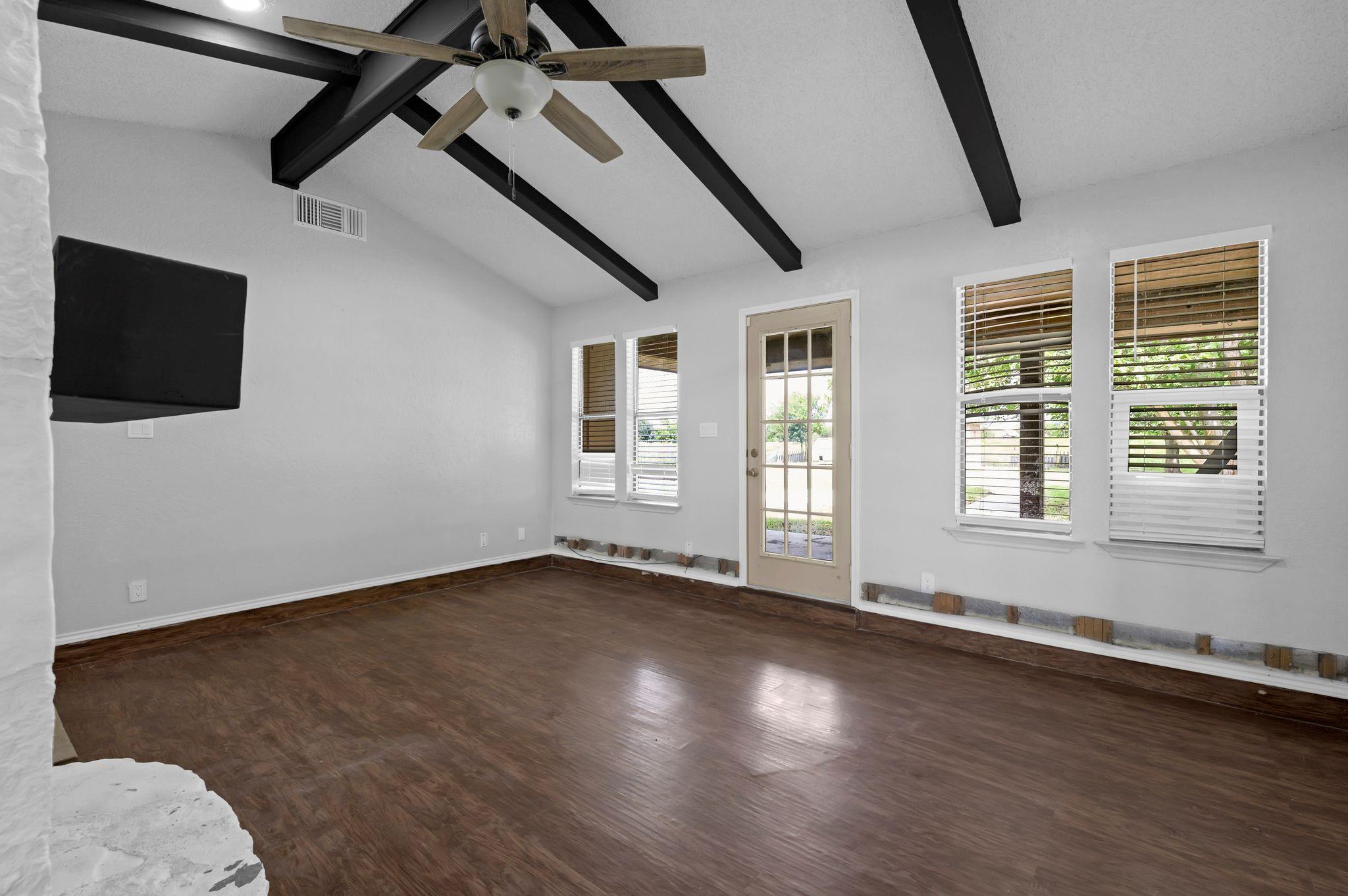 16885 State Highway 317, Moody, TX 76557