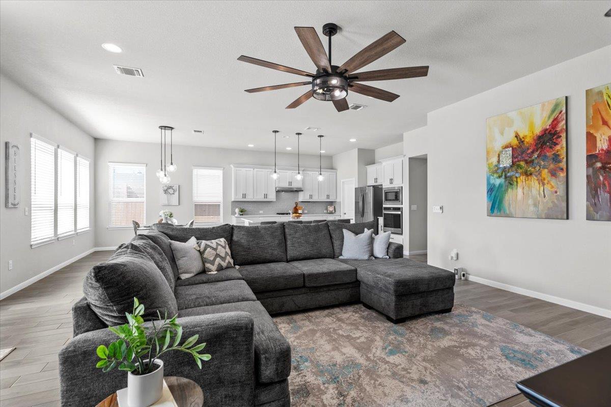 8209 Bestride Bnd, Austin, TX 78744