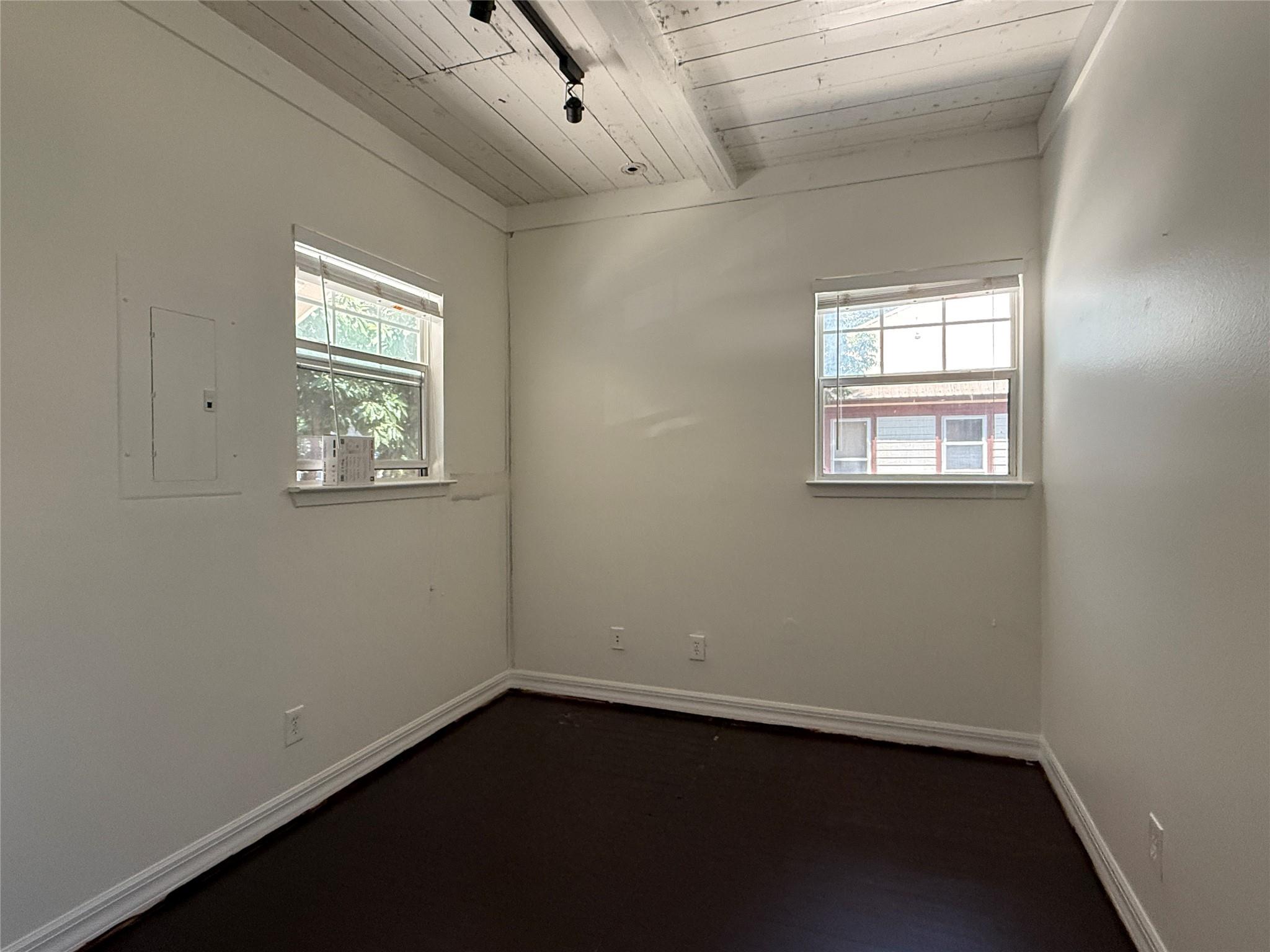 1006 S Rock St # 105, Georgetown, TX 78626