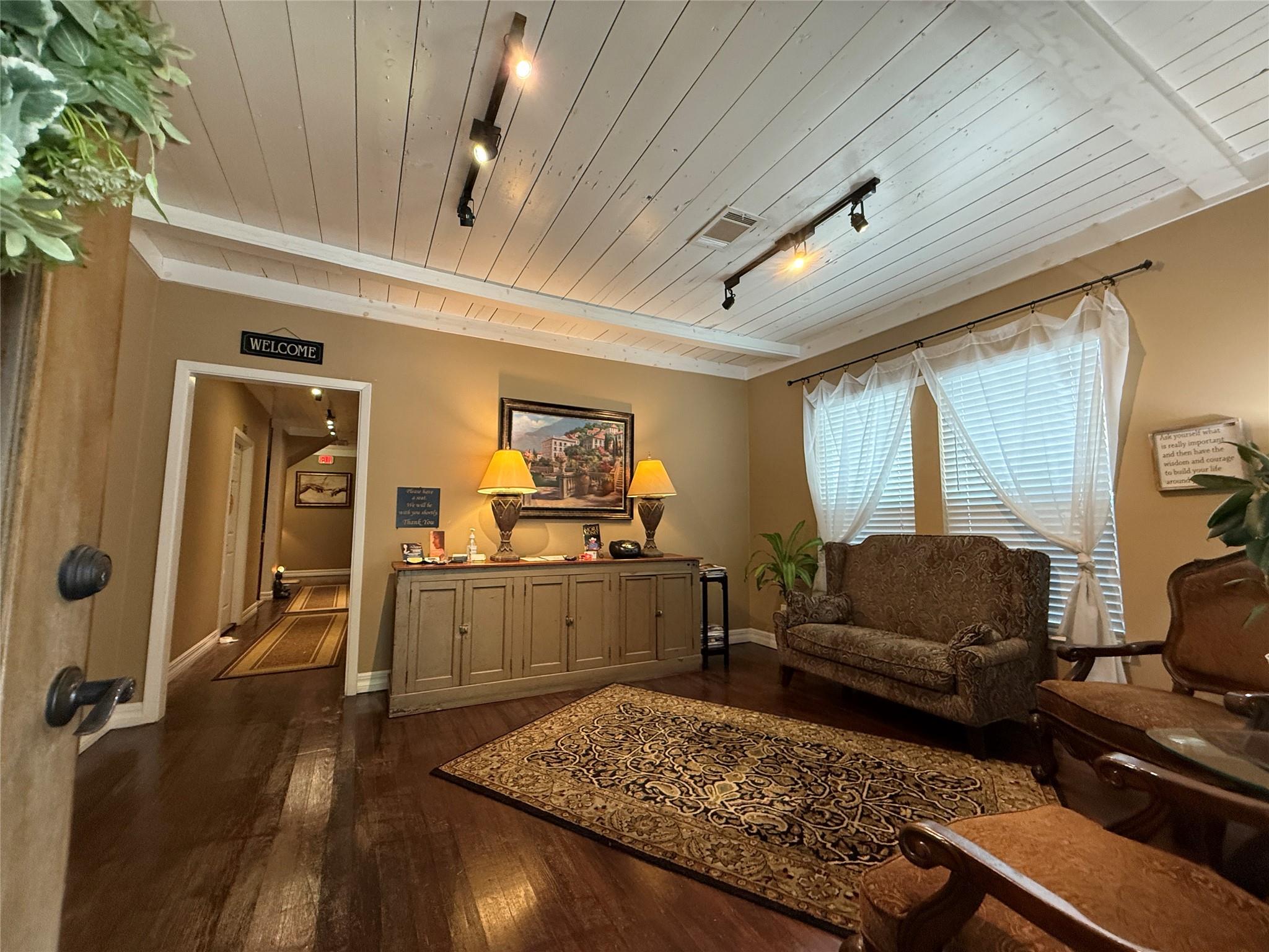 1006 S Rock St # 105, Georgetown, TX 78626