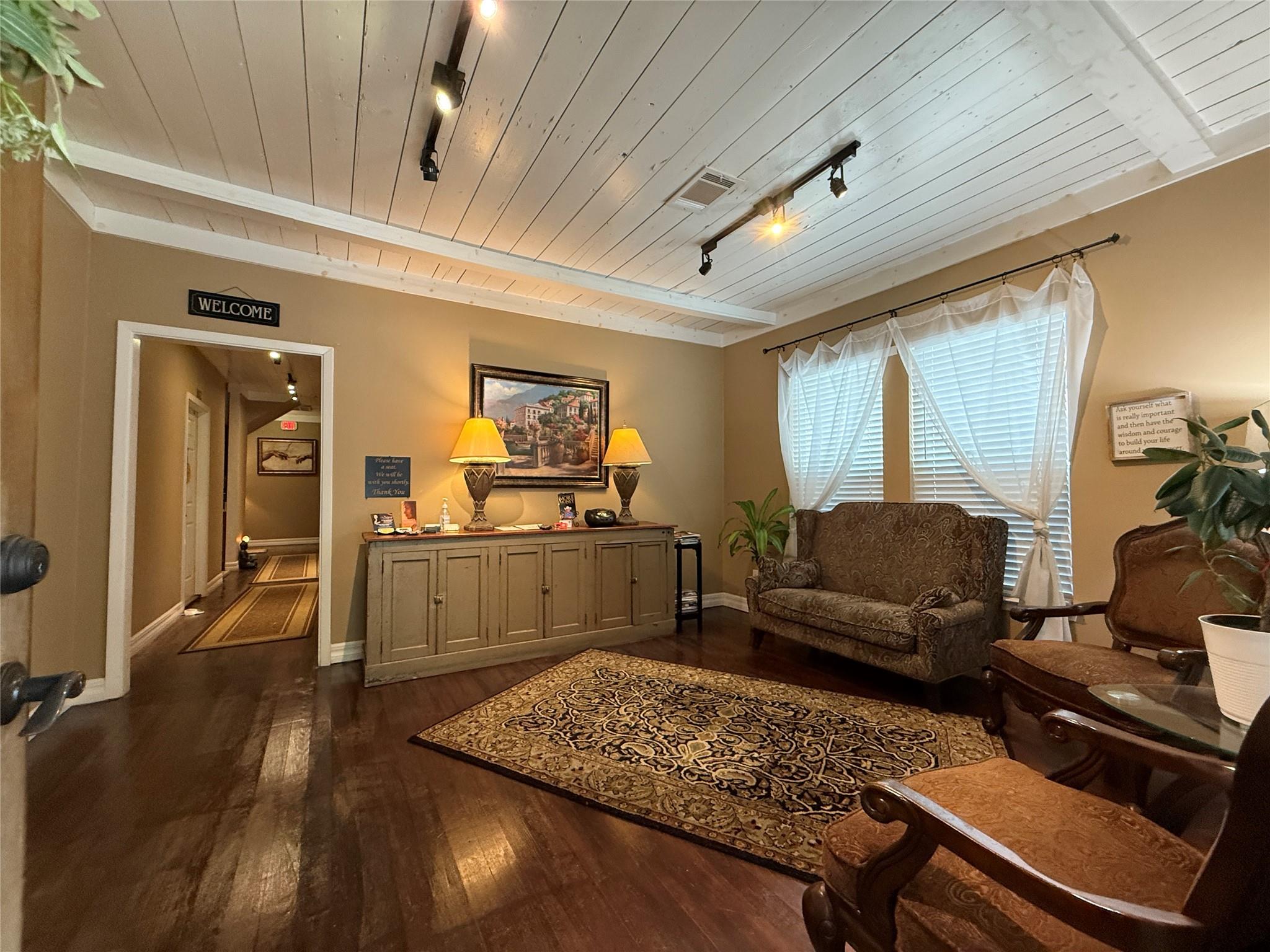 1006 S Rock St # 105, Georgetown, TX 78626