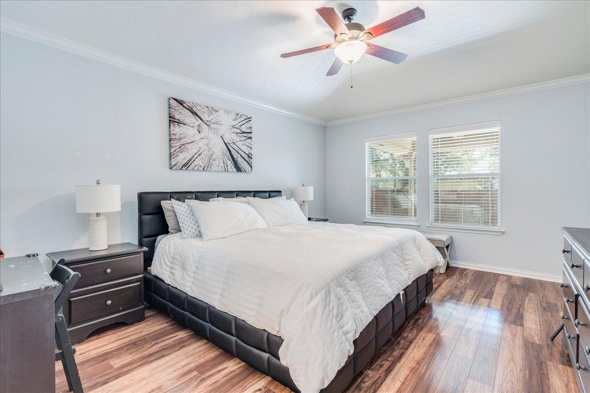 2532 Ericanna Ln, Leander, TX 78641