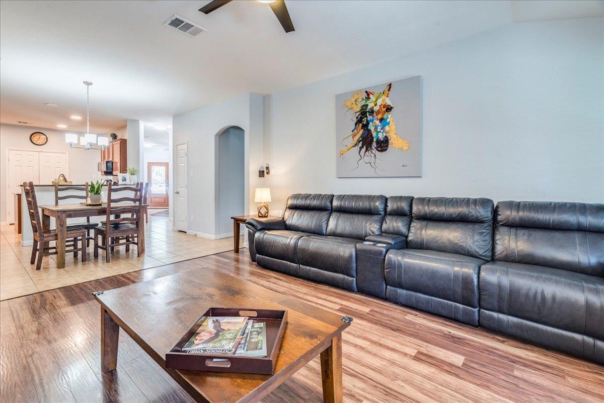 2532 Ericanna Ln, Leander, TX 78641