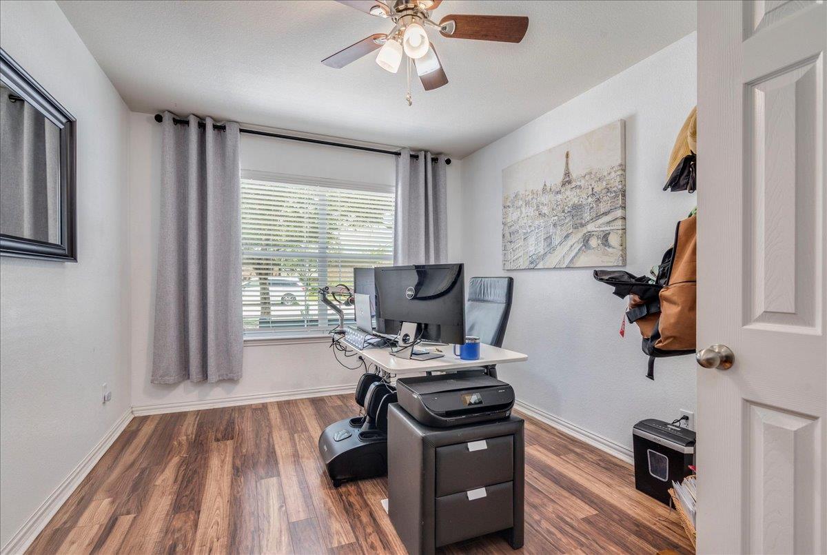 2532 Ericanna Ln, Leander, TX 78641