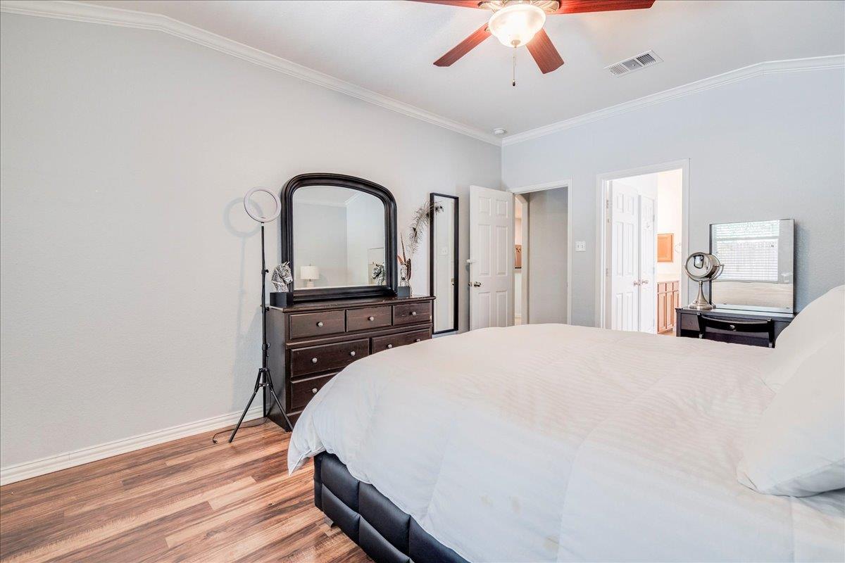 2532 Ericanna Ln, Leander, TX 78641