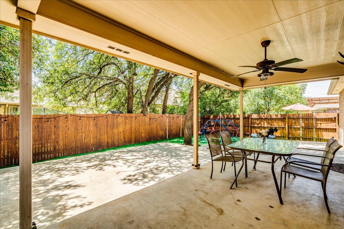 2532 Ericanna Ln, Leander, TX 78641