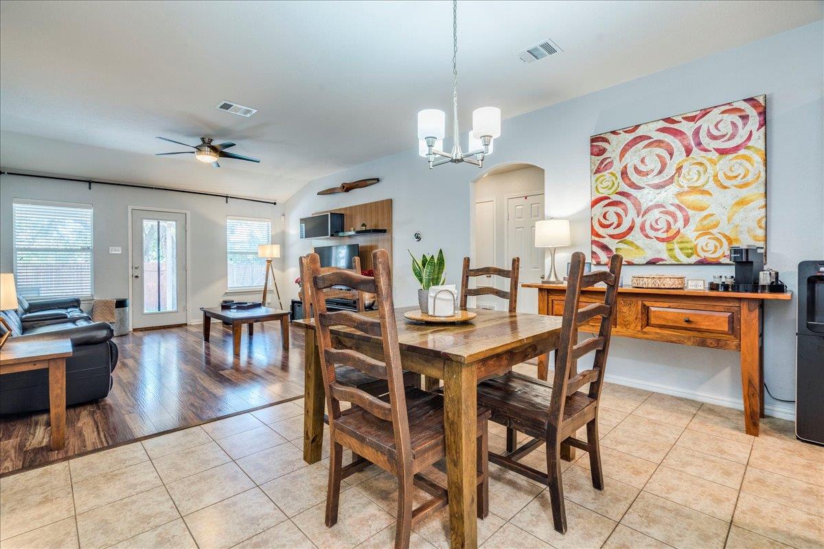 2532 Ericanna Ln, Leander, TX 78641