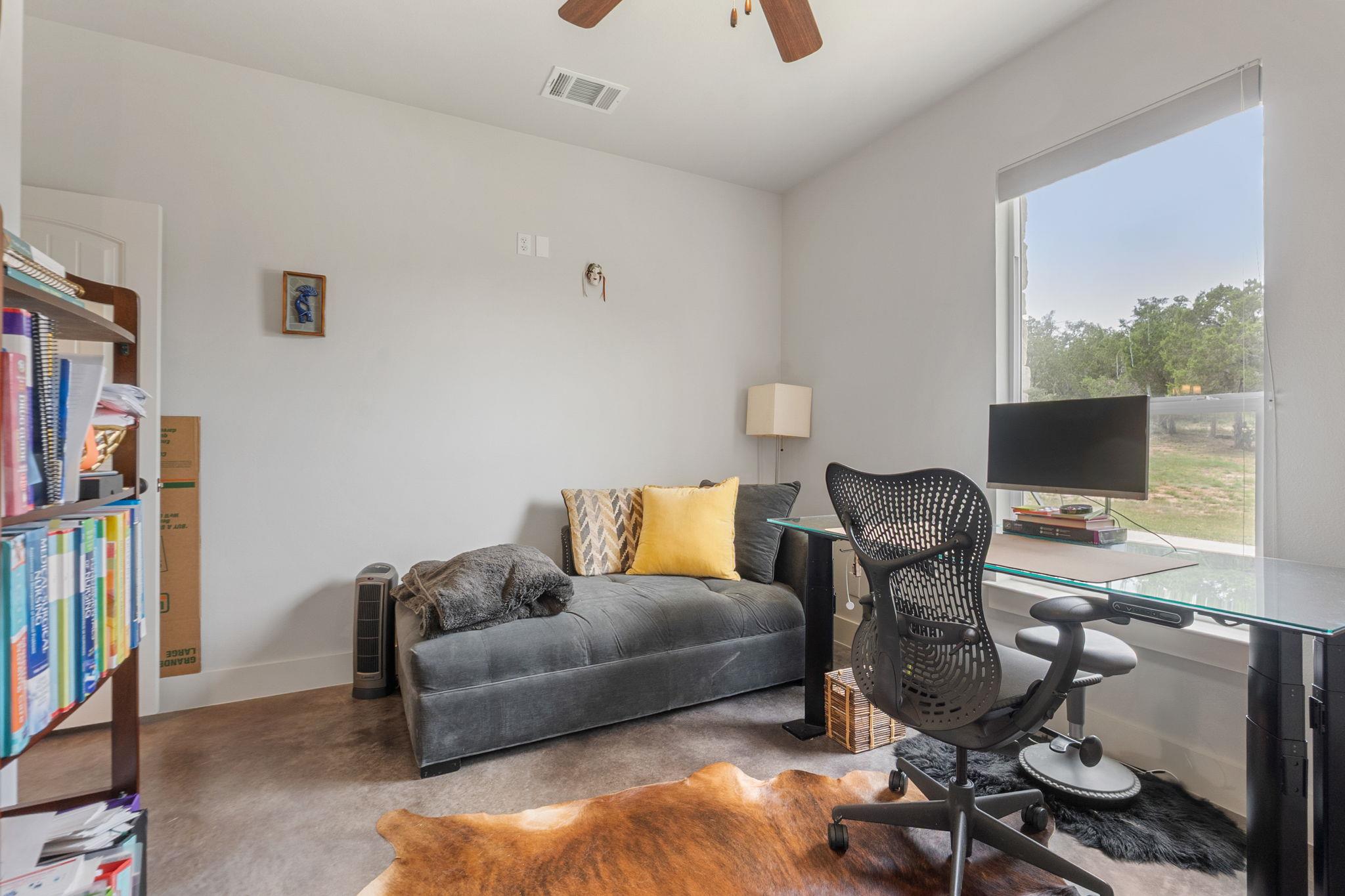 20401 Siesta Shores Dr, Spicewood, TX 78669