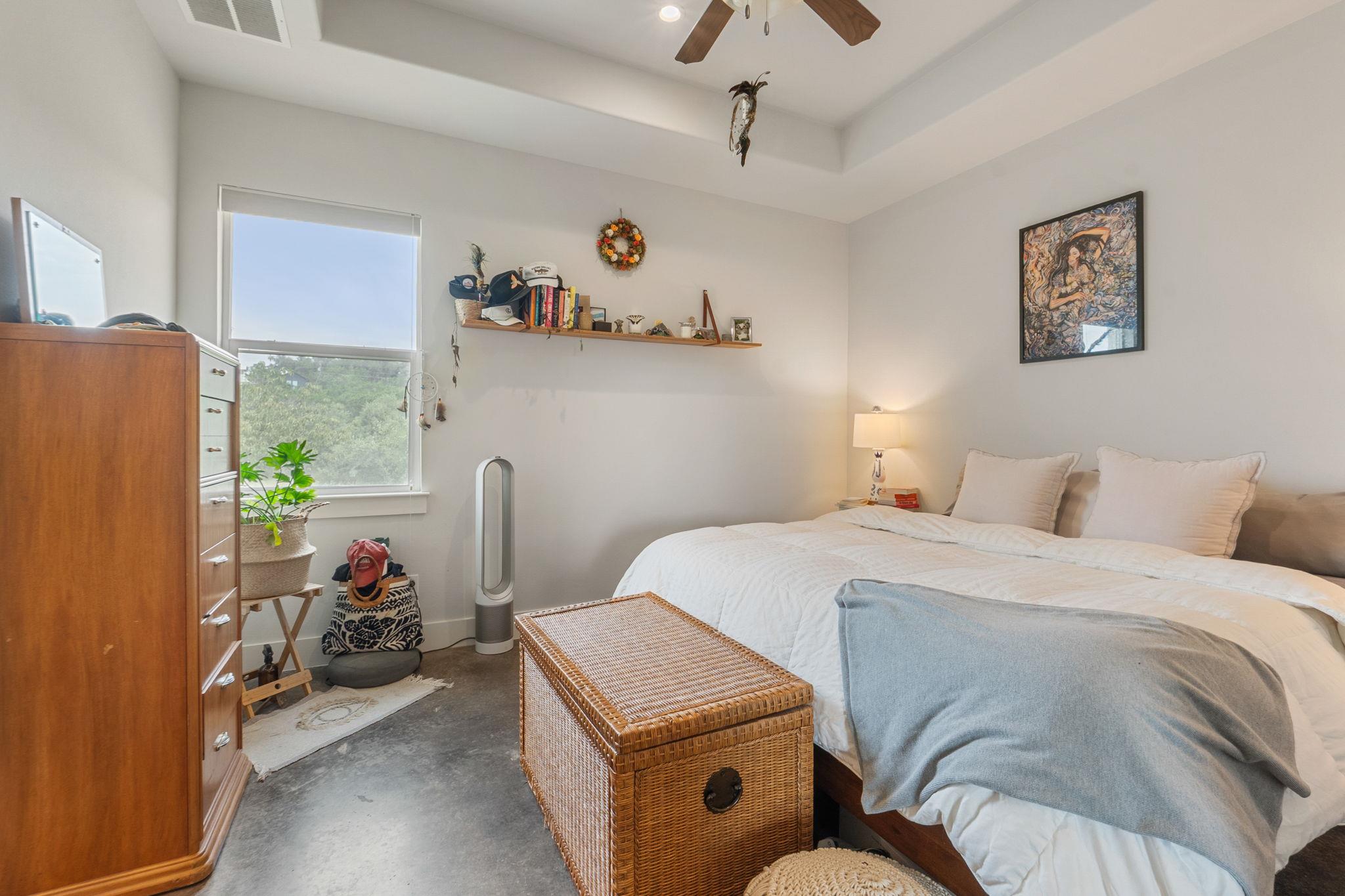 20401 Siesta Shores Dr, Spicewood, TX 78669