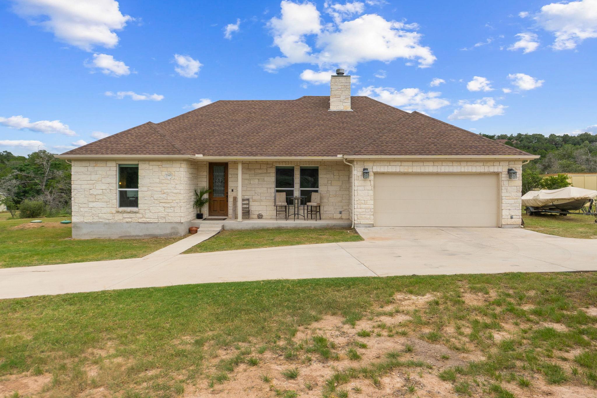 20401 Siesta Shores Dr, Spicewood, TX 78669