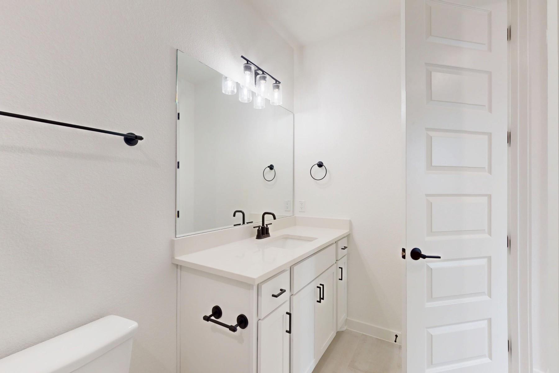 3913 Waxahachie Rd, Leander, TX 78641