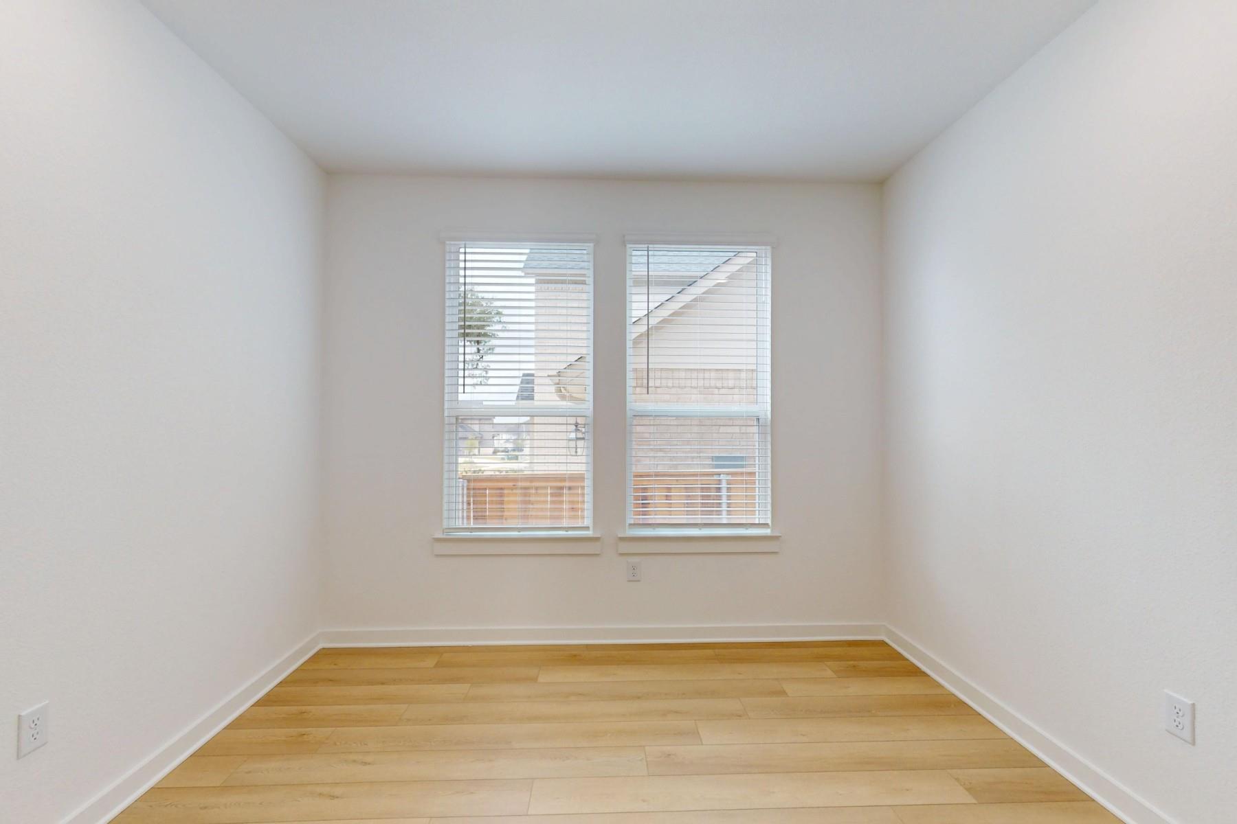 3913 Waxahachie Rd, Leander, TX 78641