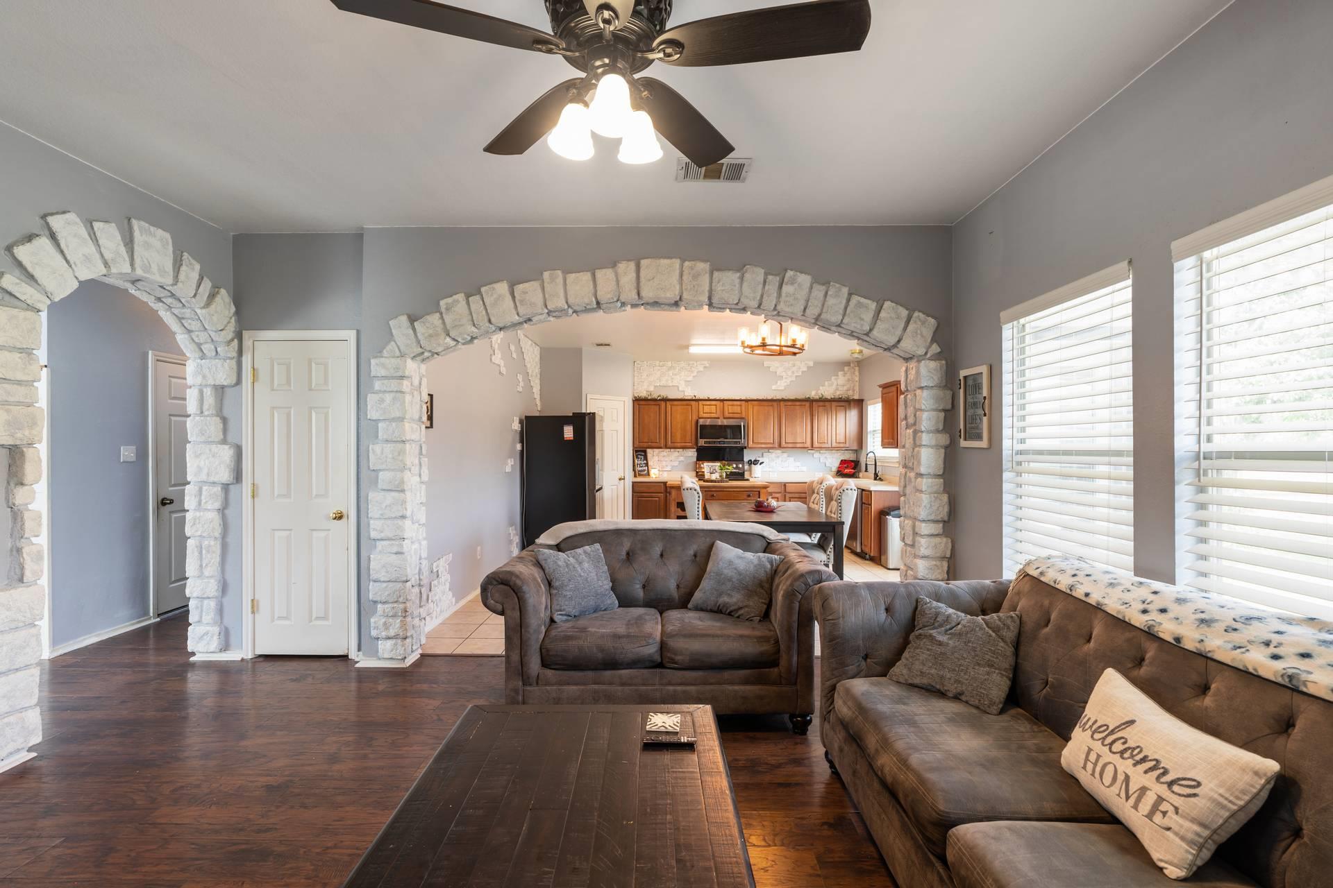 114 Almquist St, Hutto, TX 78634