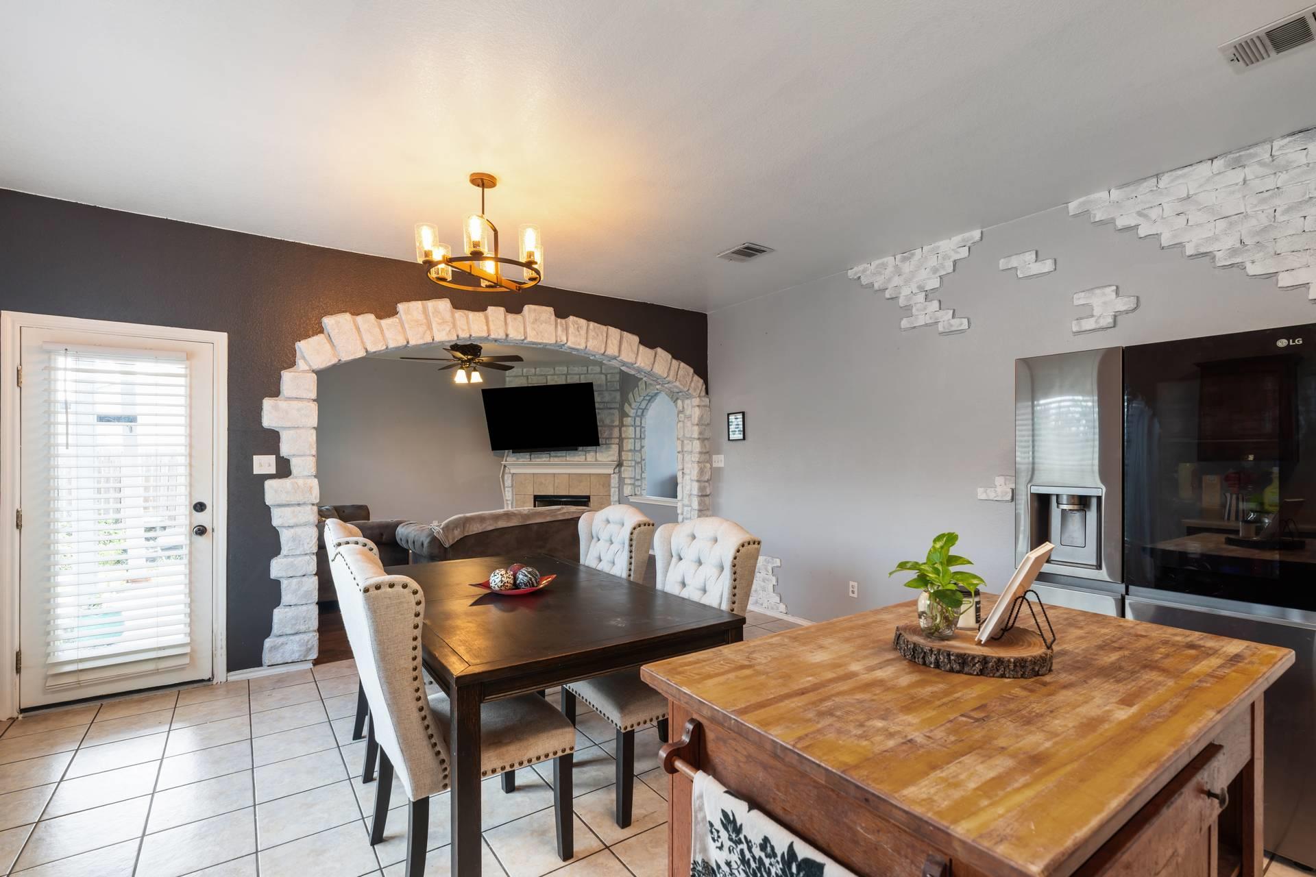 114 Almquist St, Hutto, TX 78634
