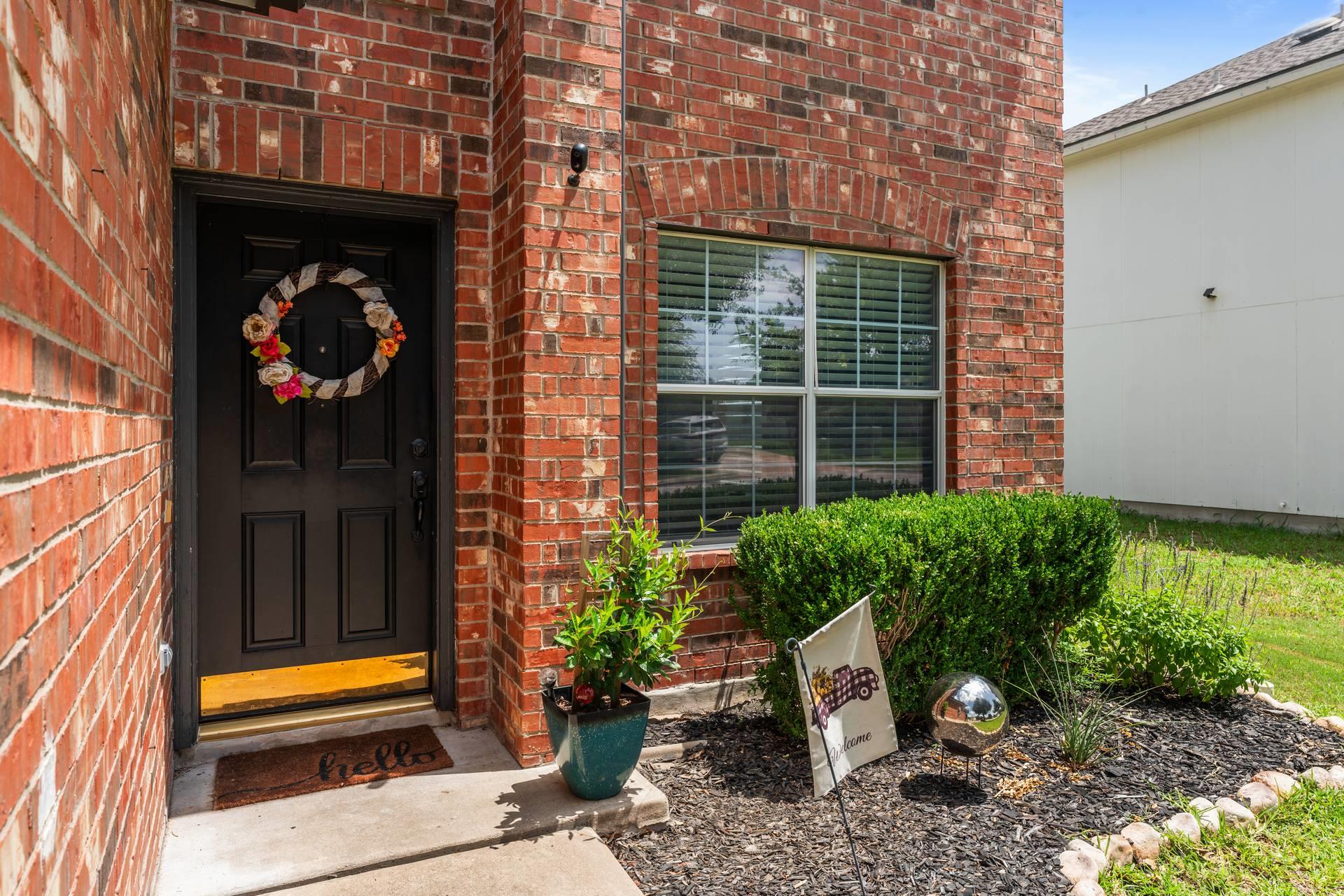 114 Almquist St, Hutto, TX 78634