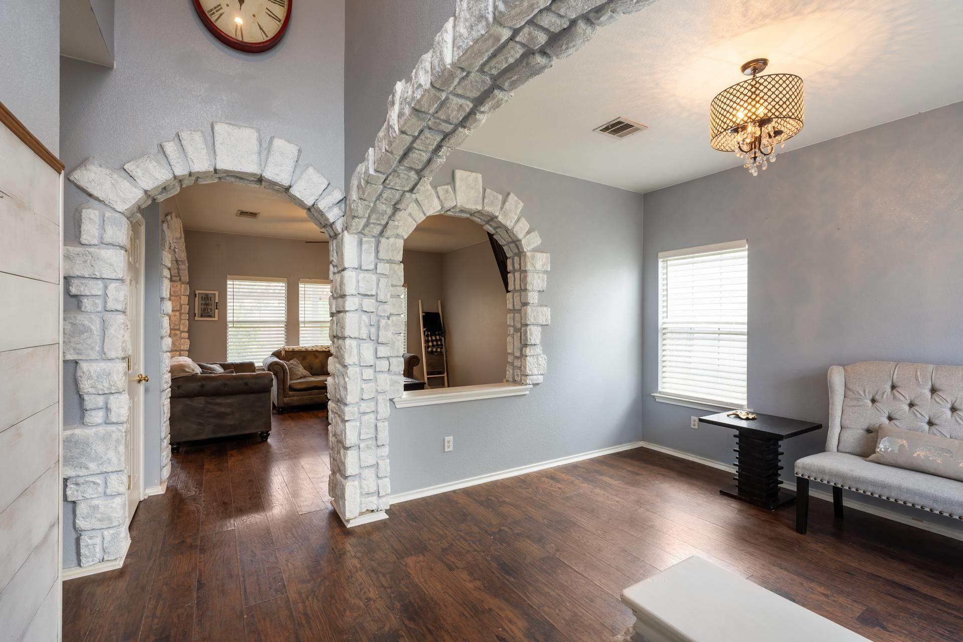 114 Almquist St, Hutto, TX 78634