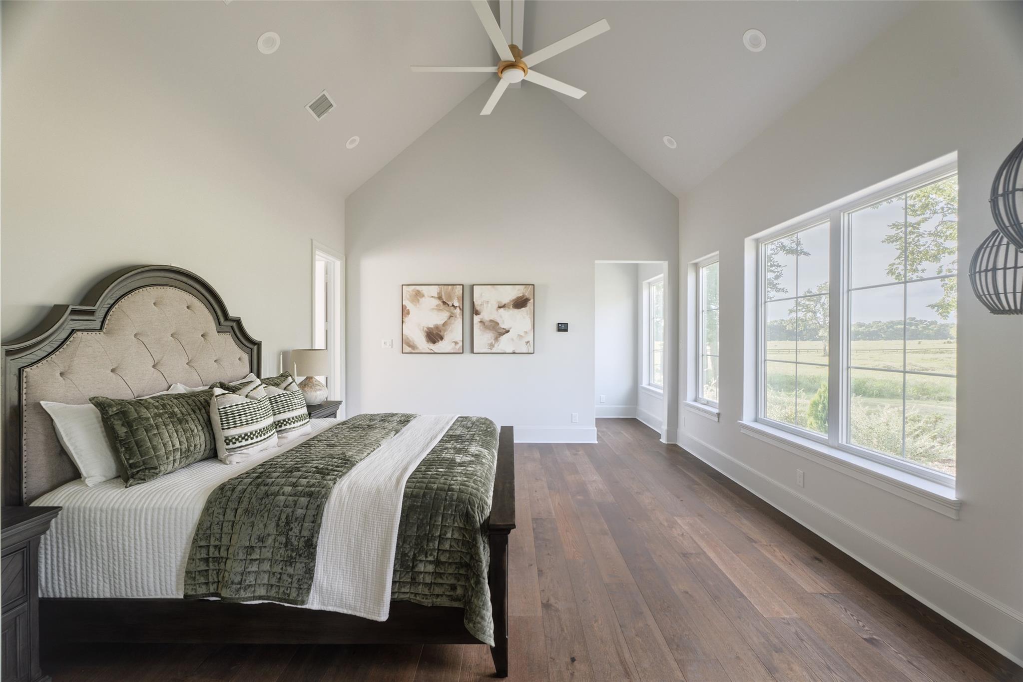 404 Blackberry Ln, Washington, TX 77880