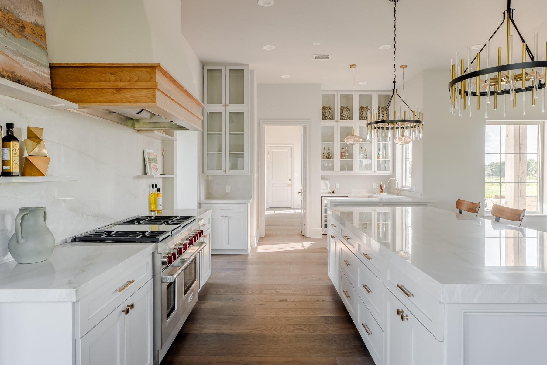 404 Blackberry Ln, Washington, TX 77880