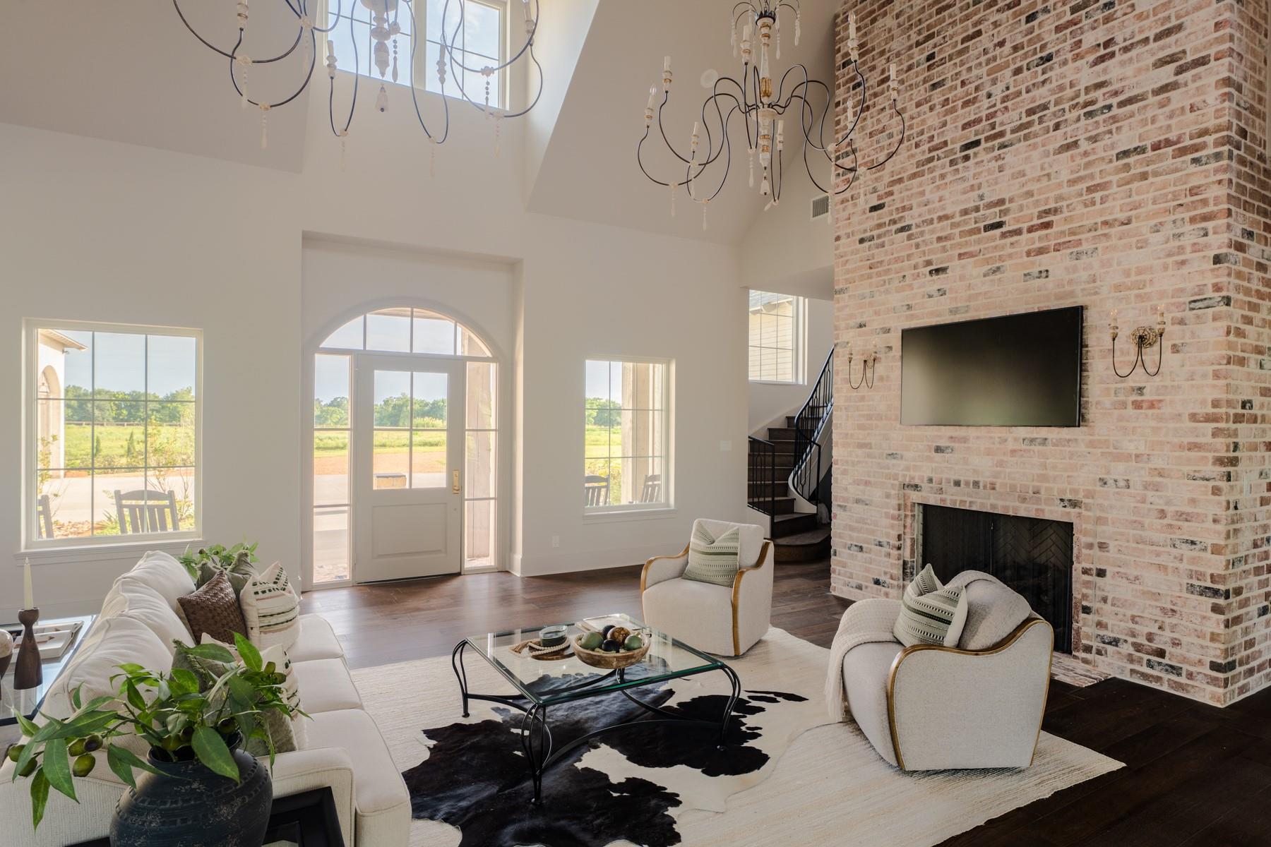404 Blackberry Ln, Washington, TX 77880