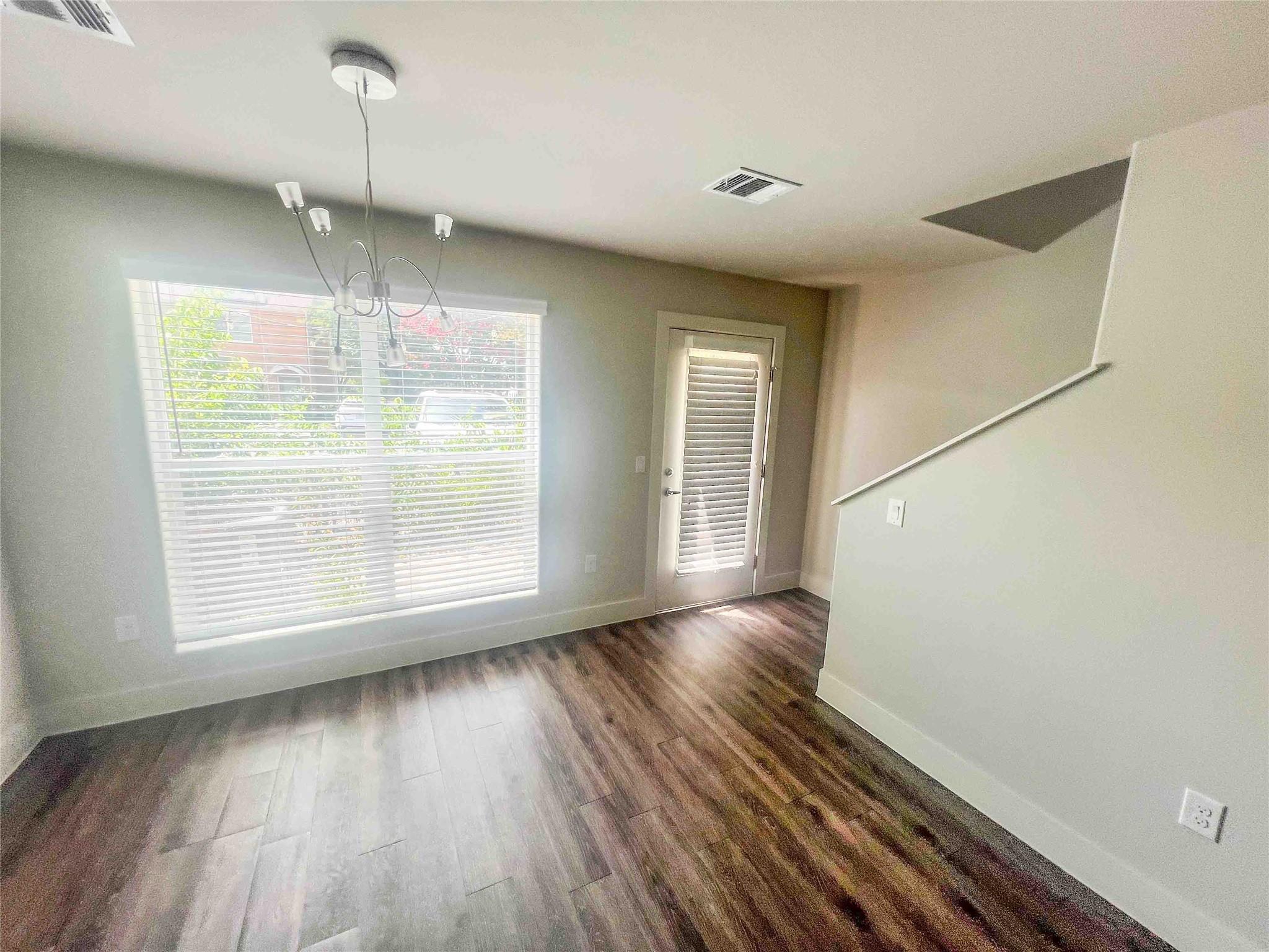 1101 Grove Blvd # 701, Austin, TX 78741