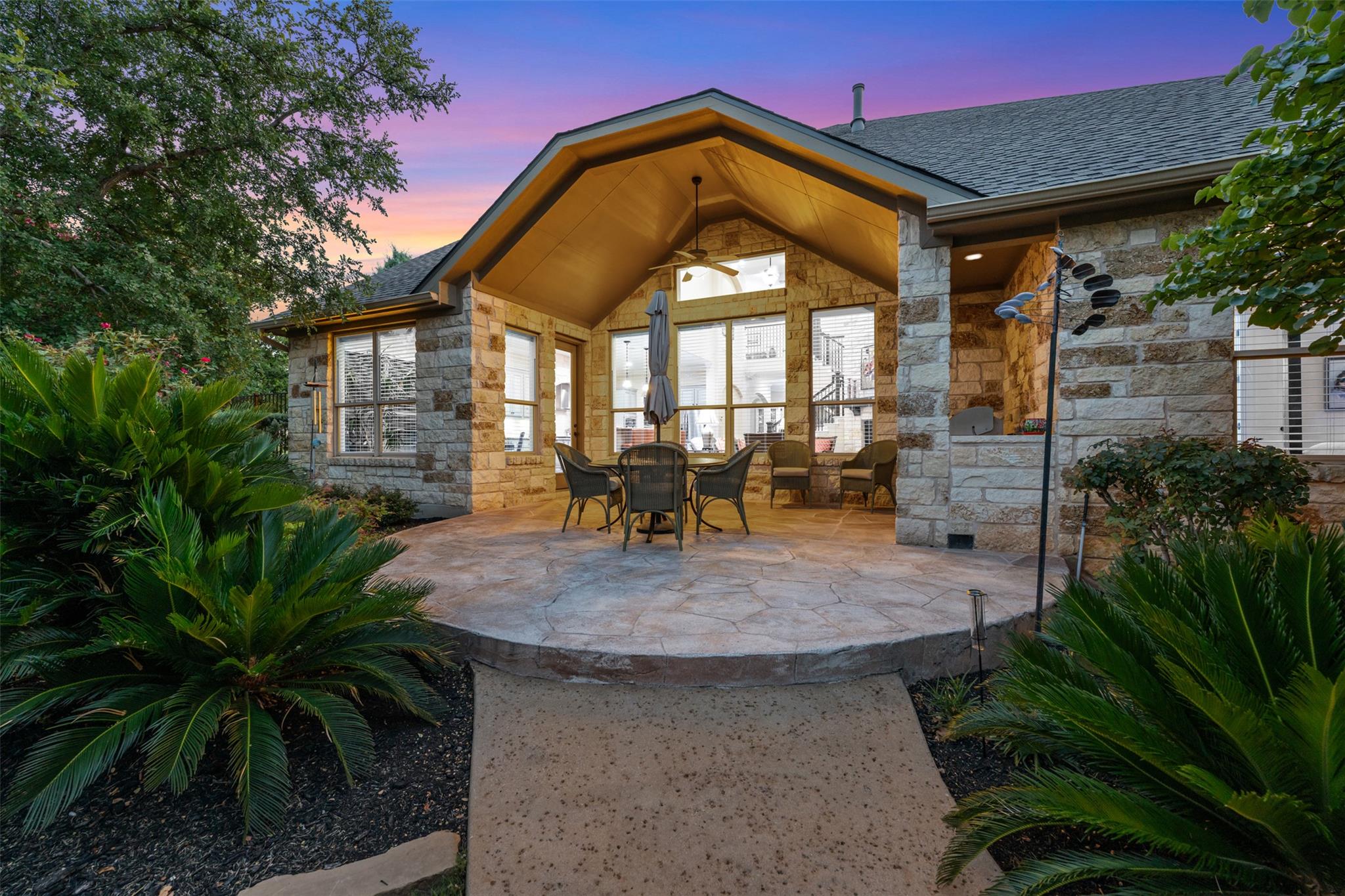 201 Tavish Trl, Austin, TX 78738