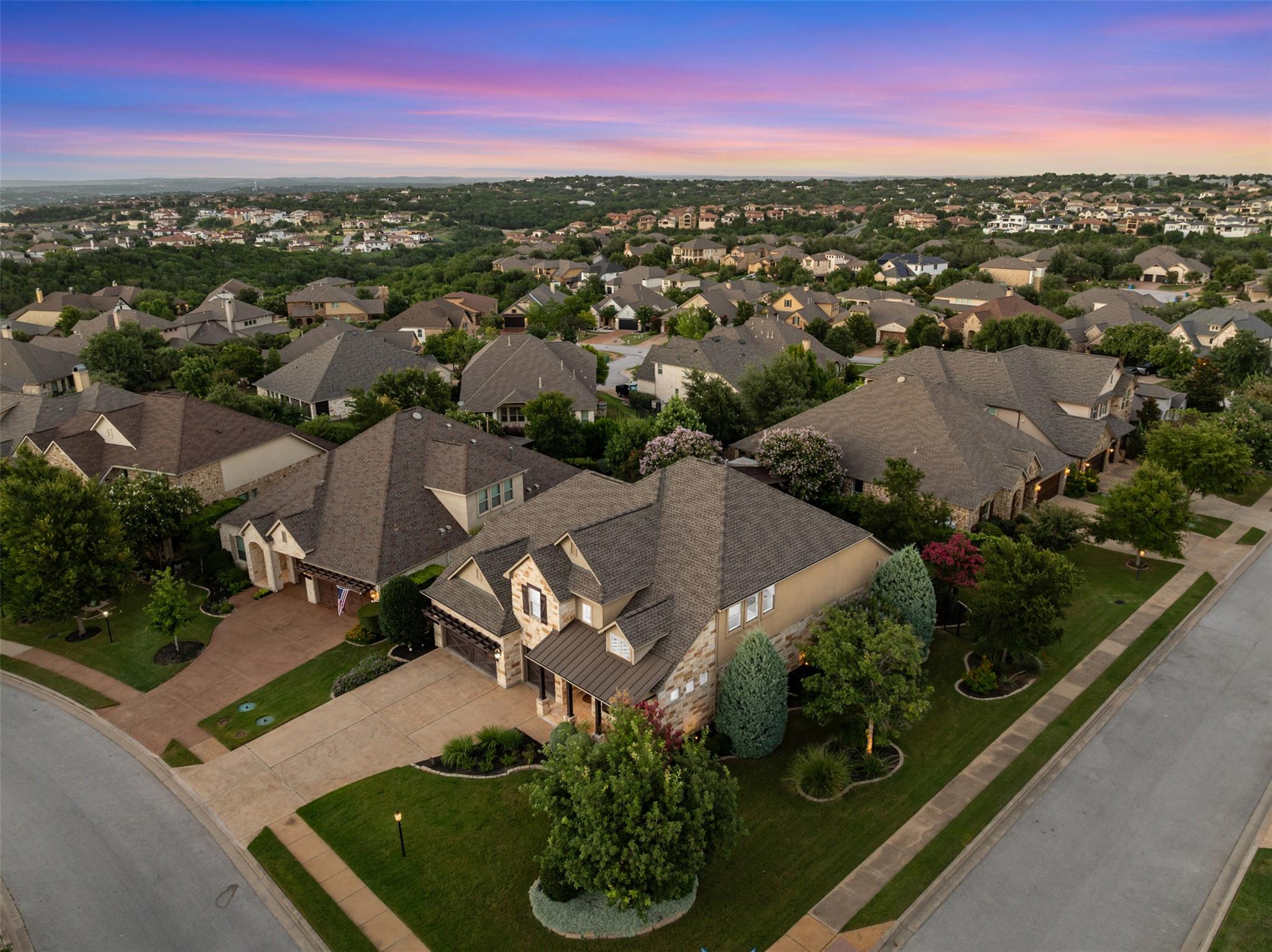 201 Tavish Trl, Austin, TX 78738