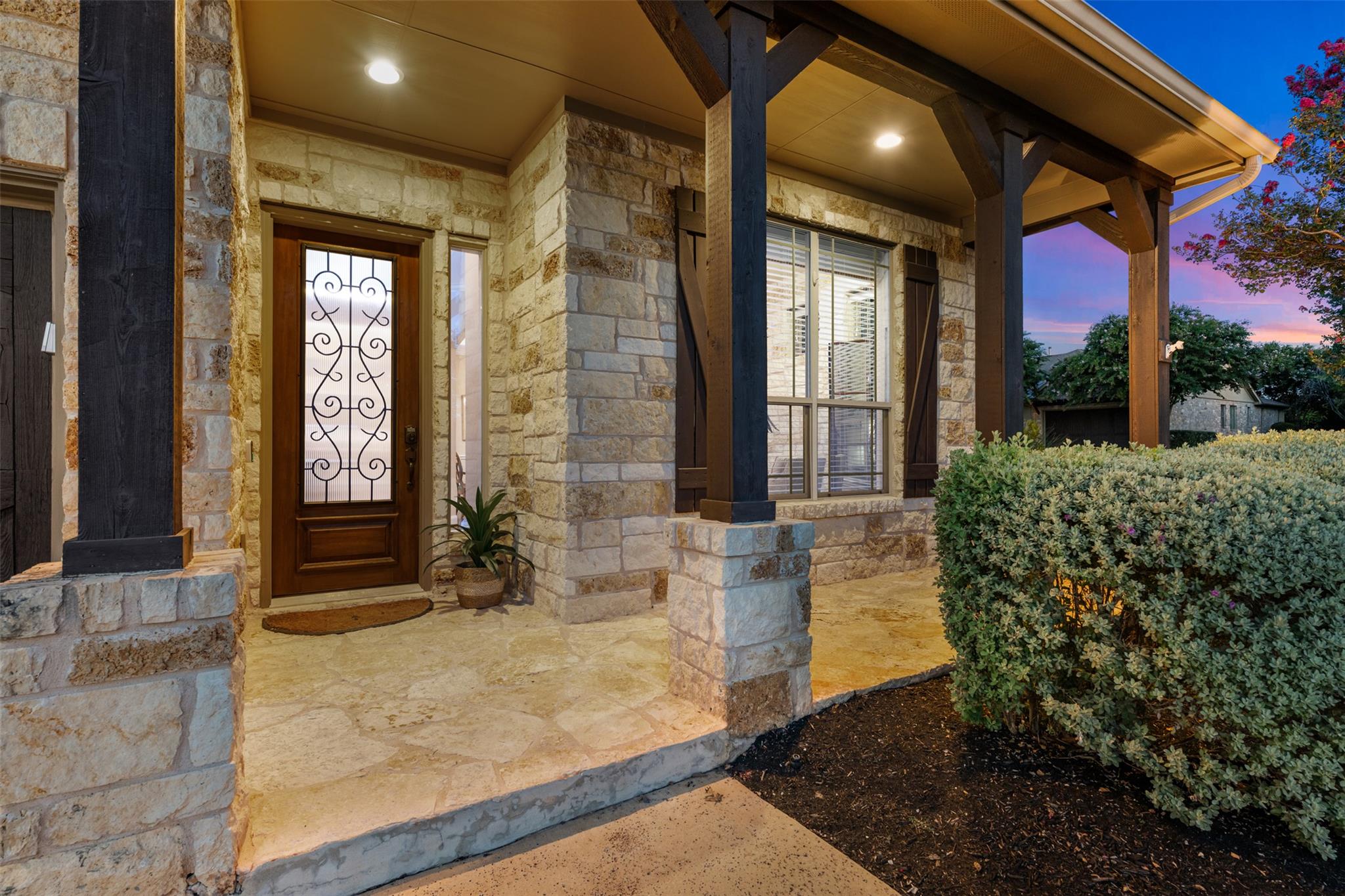 201 Tavish Trl, Austin, TX 78738
