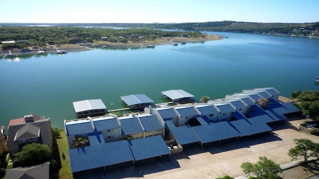 1601 Judy Lynn Dr # 207, Spicewood, TX 78669