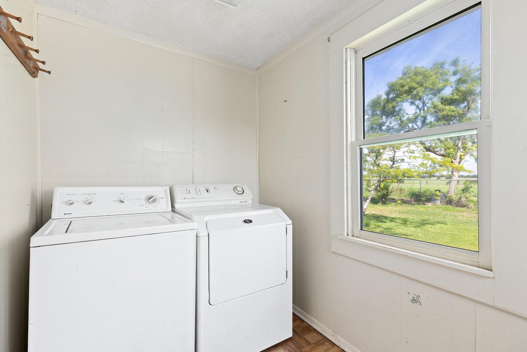 14301 Fm-1105, Jarrell, TX 76537