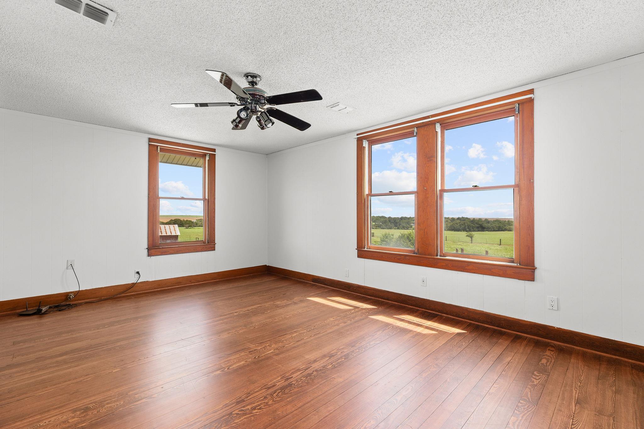 14301 Fm-1105, Jarrell, TX 76537