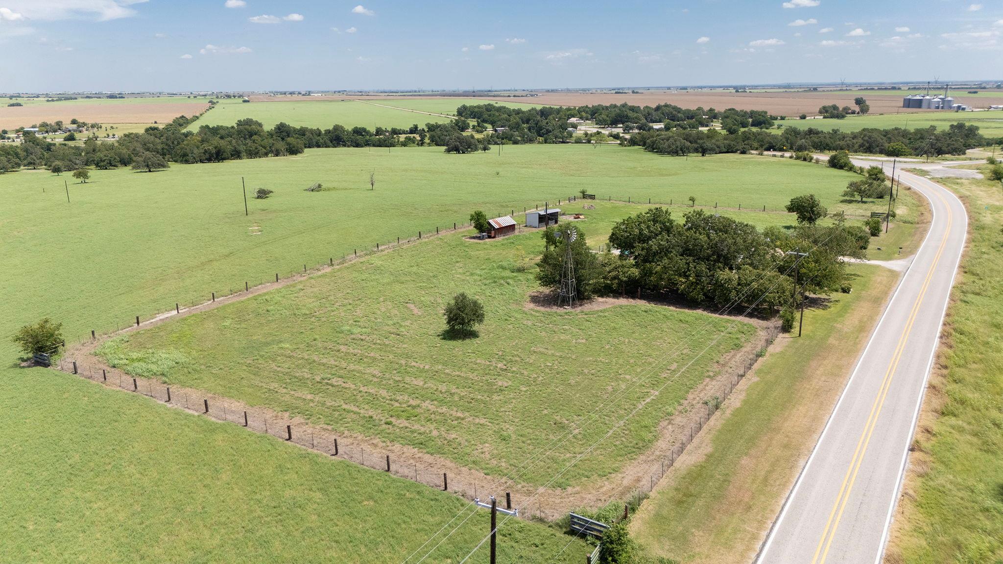 14301 Fm-1105, Jarrell, TX 76537