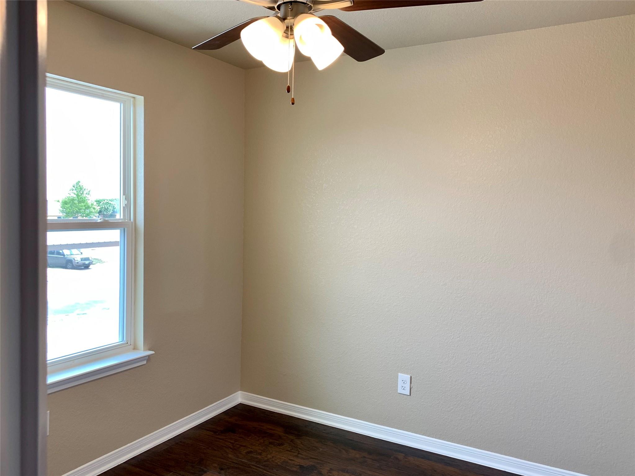 100 Sandstone Dr # A-D, Jarrell, TX 76537