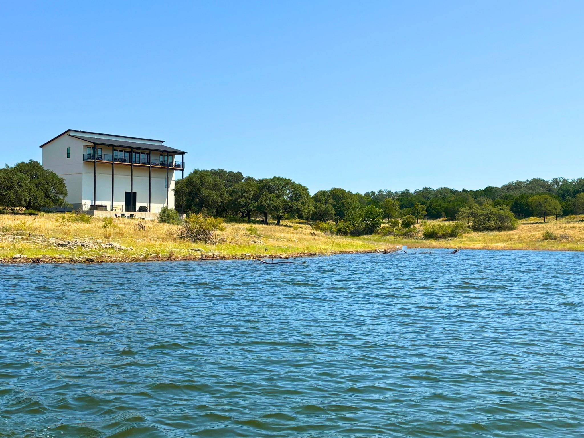 21307 Cardinal Ave, Lago Vista, TX 78645