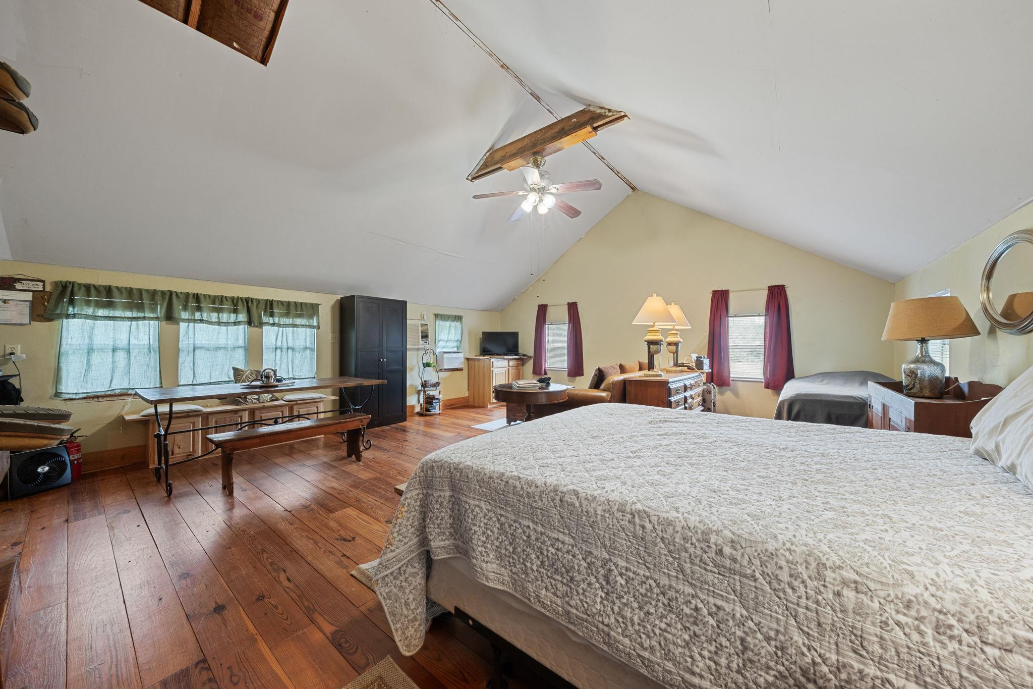 242 Cody Ln, Bastrop, TX 78602