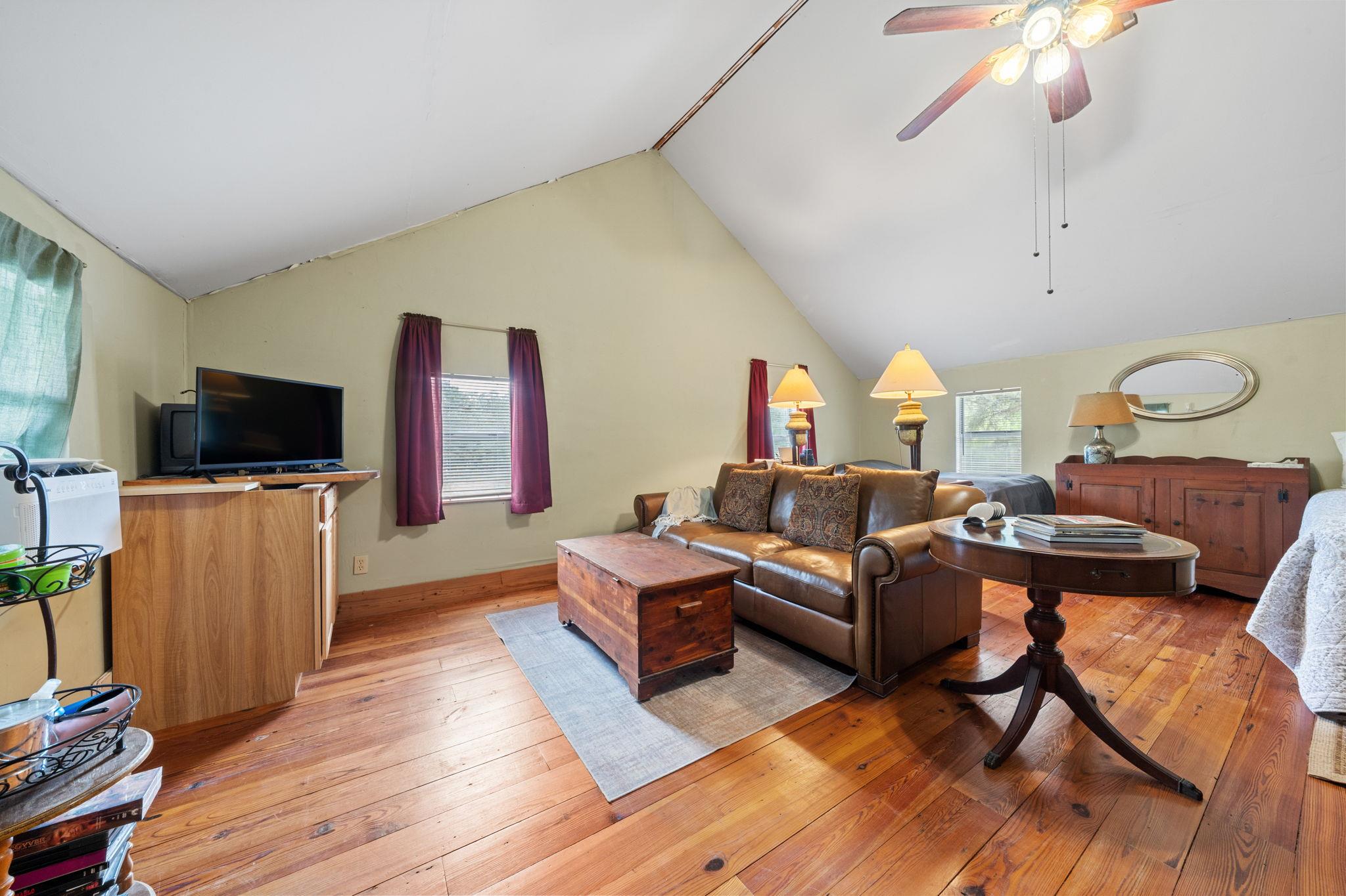 242 Cody Ln, Bastrop, TX 78602