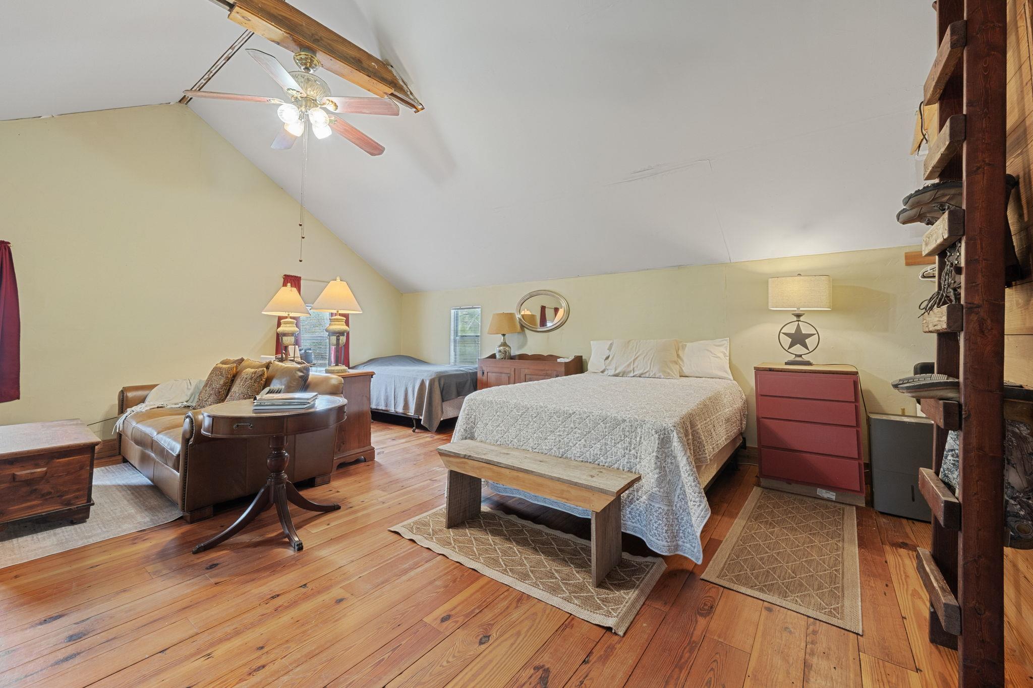 242 Cody Ln, Bastrop, TX 78602