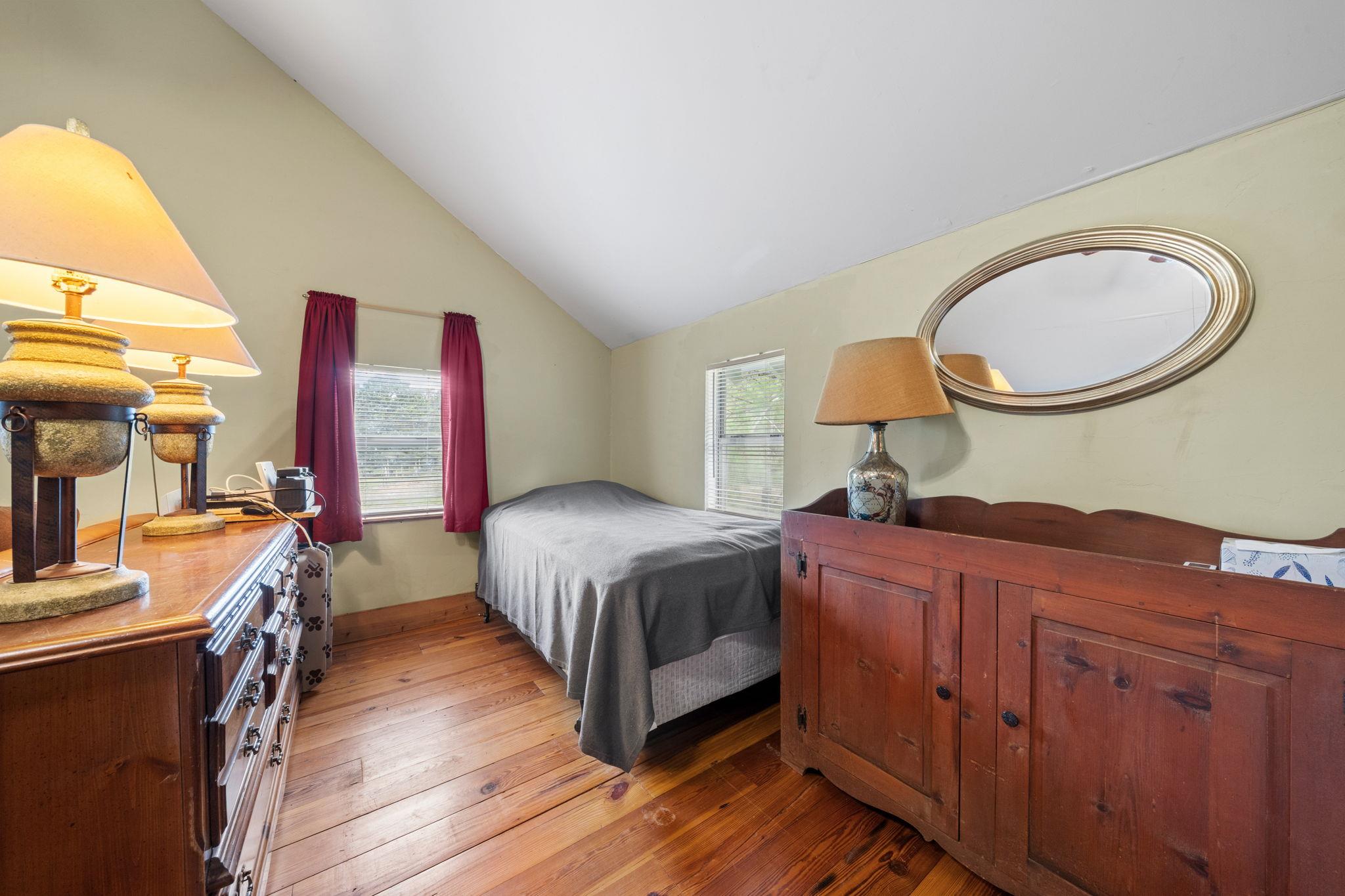 242 Cody Ln, Bastrop, TX 78602