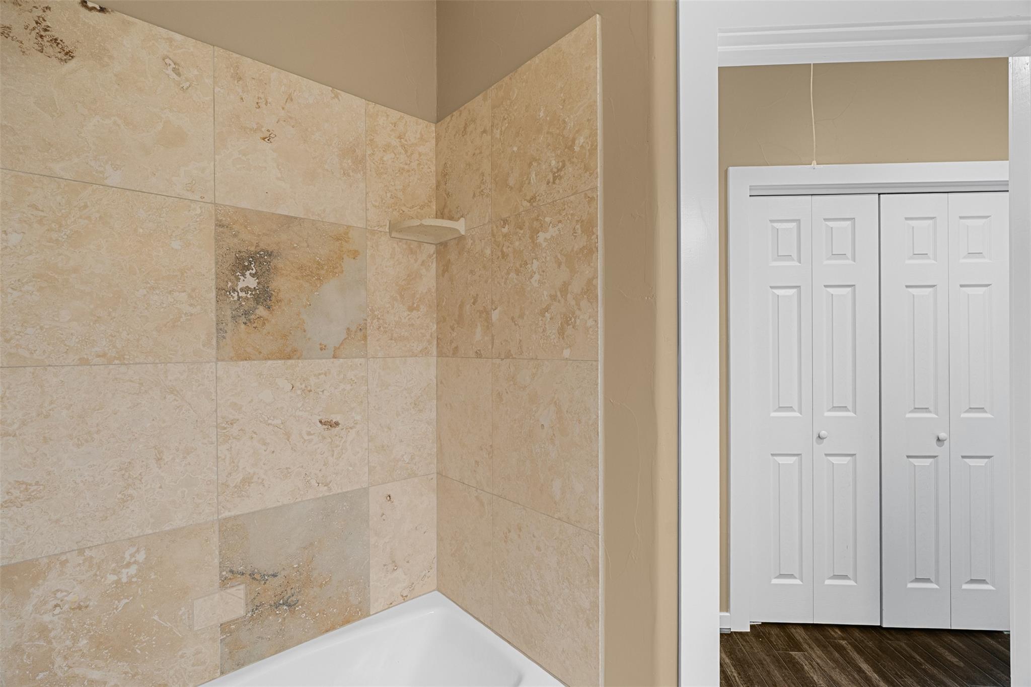 300 Knights Row, Horseshoe Bay, TX 78657