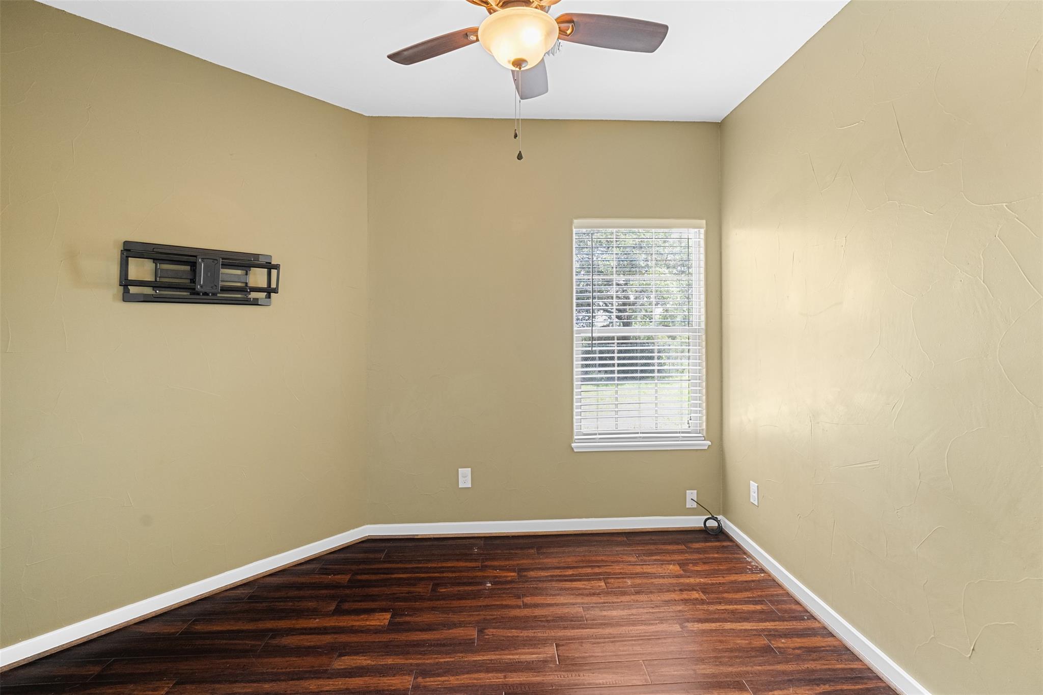 300 Knights Row, Horseshoe Bay, TX 78657