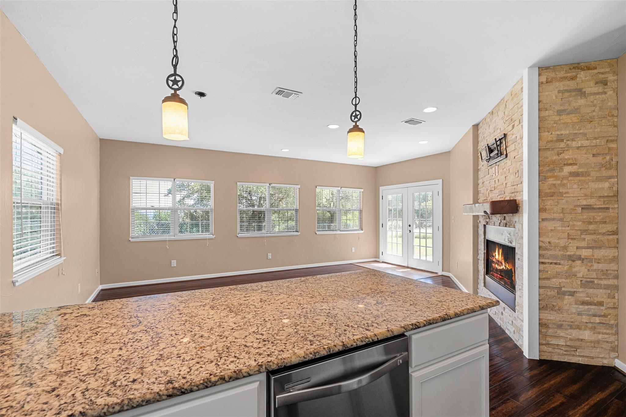 300 Knights Row, Horseshoe Bay, TX 78657