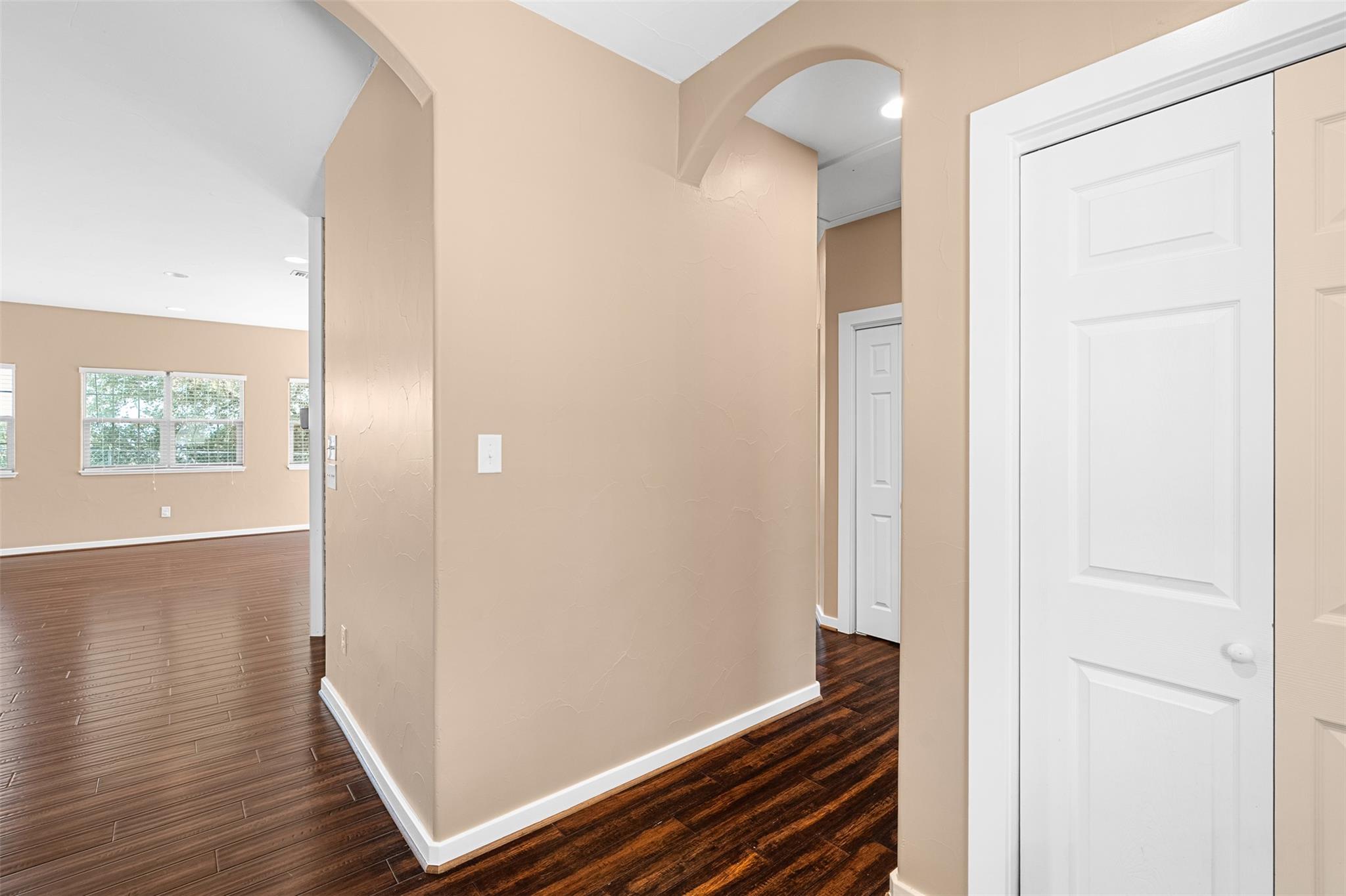 300 Knights Row, Horseshoe Bay, TX 78657