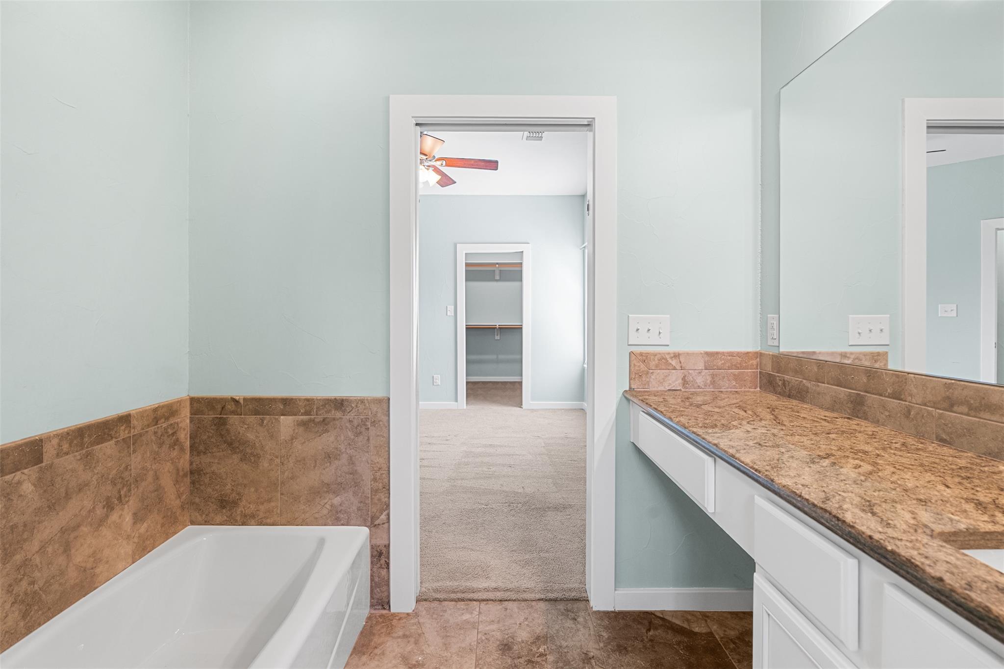 300 Knights Row, Horseshoe Bay, TX 78657