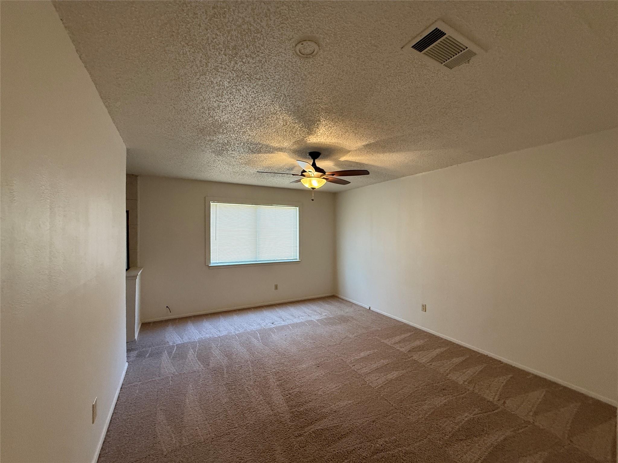 8906 Pineridge Dr, Austin, TX 78729