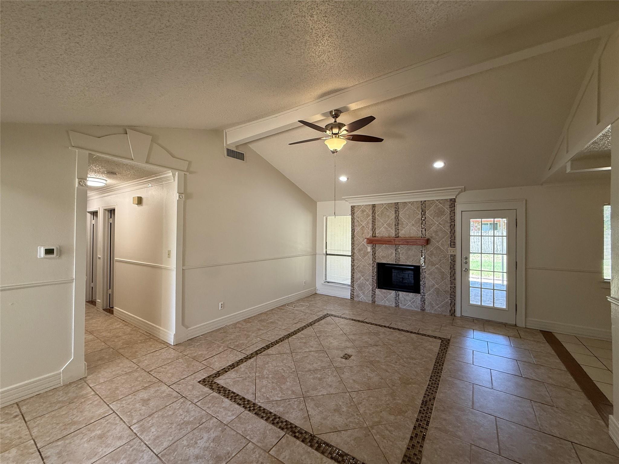 8906 Pineridge Dr, Austin, TX 78729